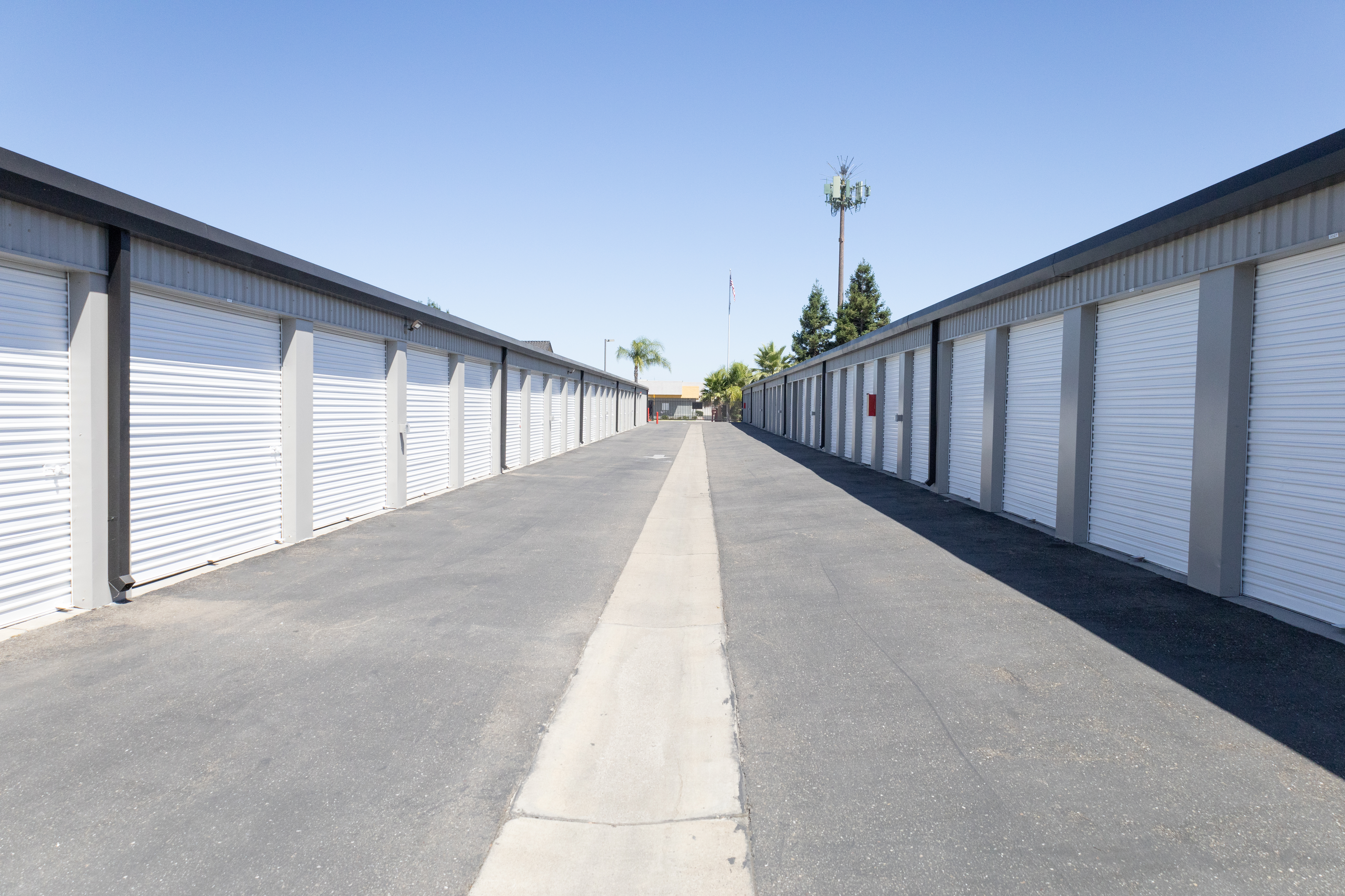 Hammertown Self Storage 818 Hammertown Dr. Stockton, CA 95210