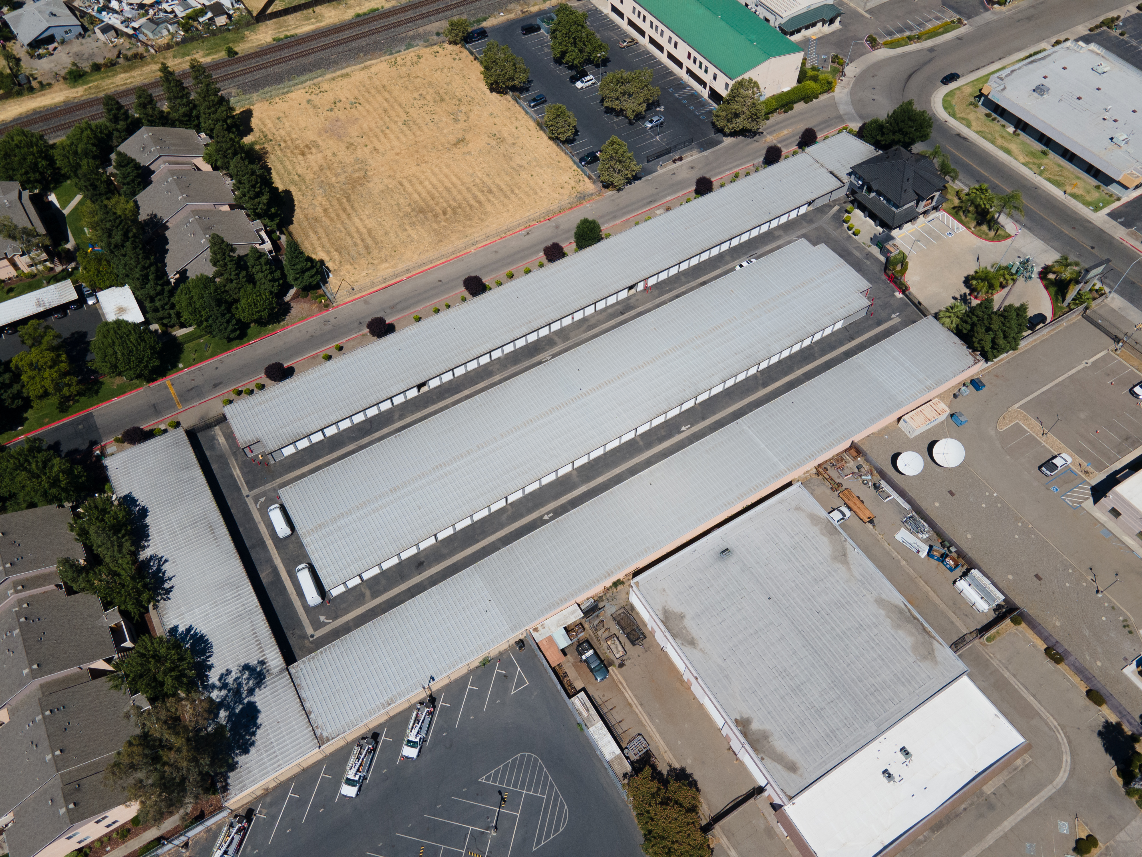 Hammertown Self Storage 818 Hammertown Dr. Stockton, CA 95210