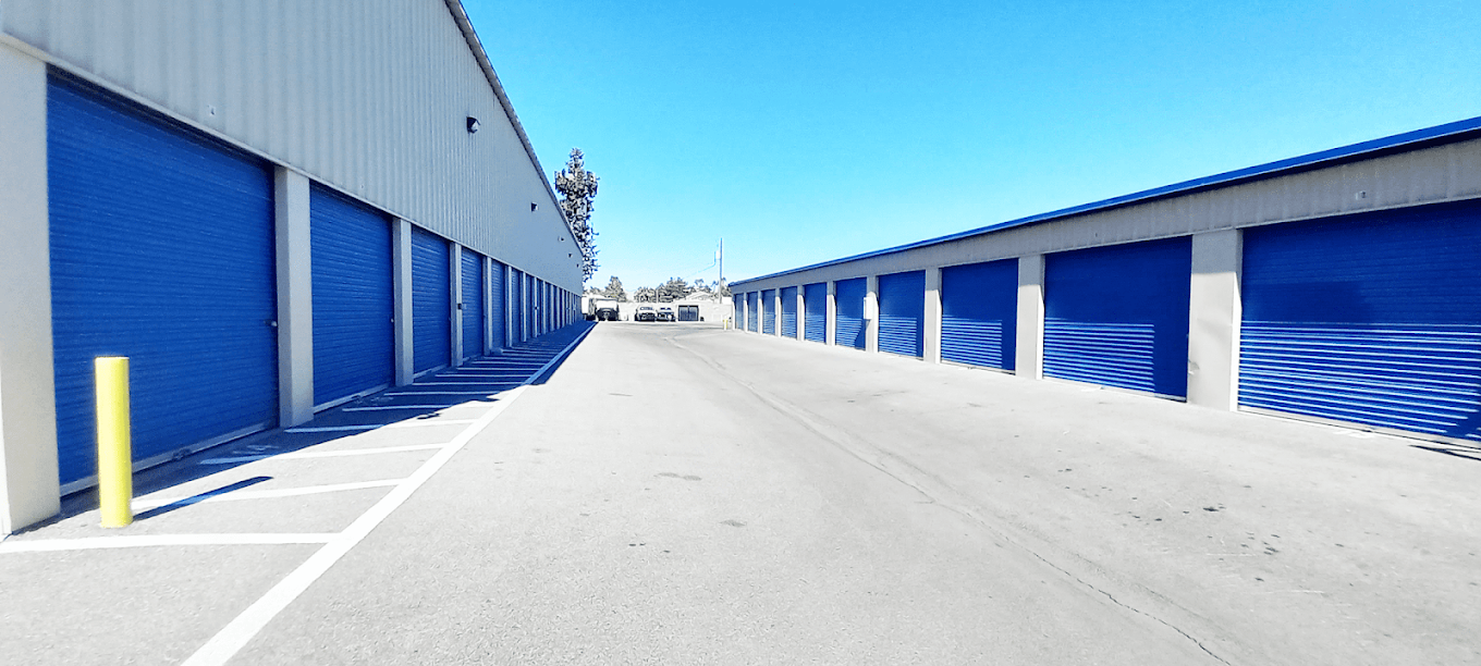 Nellis Self Storage 3175 S. Nellis Blvd. Unit D. Las Vegas, NV 89121