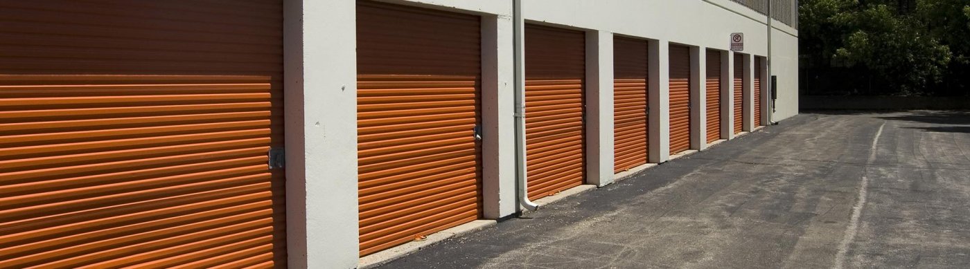 drive up self storage units