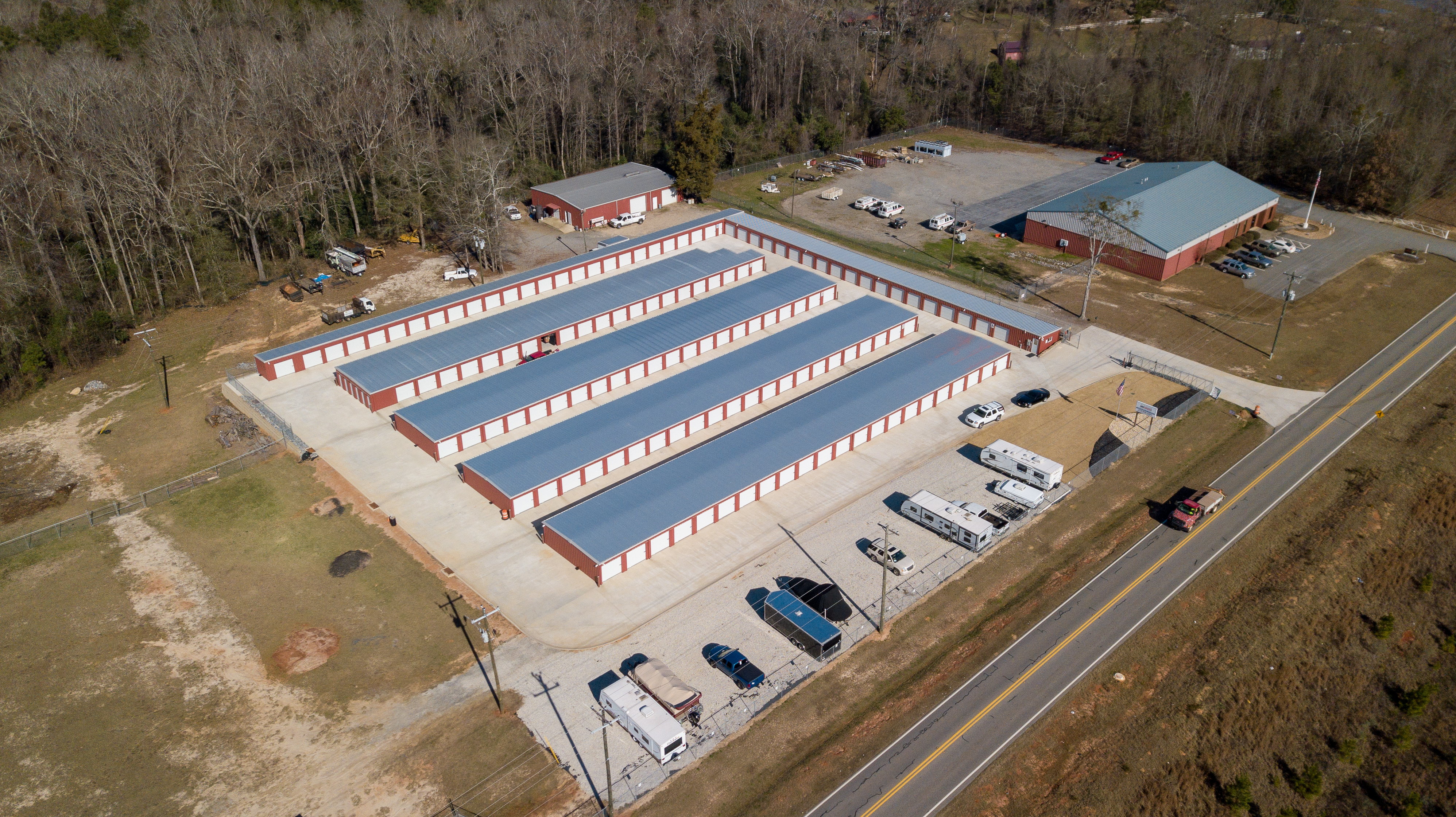Storage Units in Byron, GA