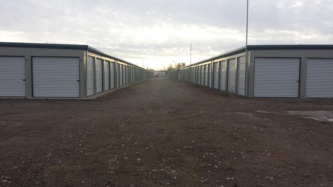 Drive-Up Storage Units at 801 N Hendricks St in Hutchinson, KS