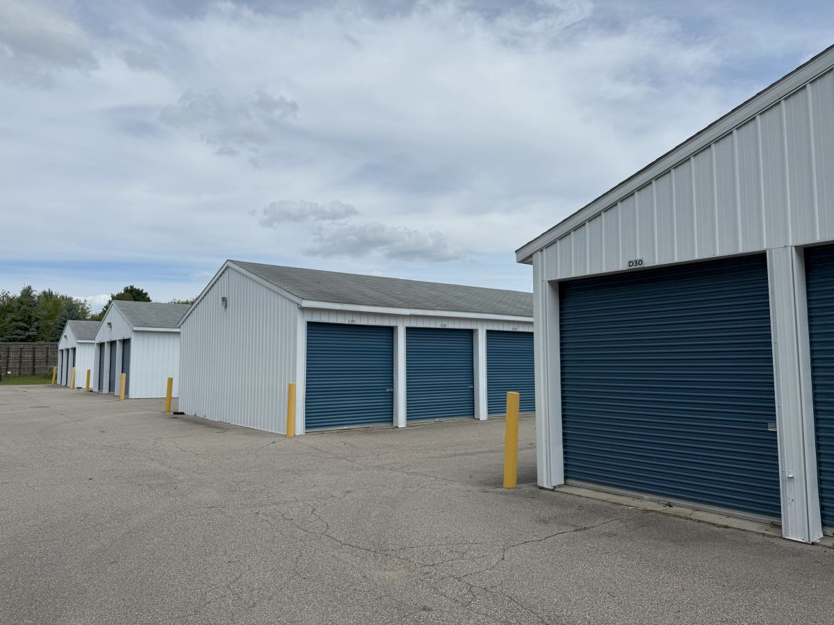 fenced and gated storage units sparta, mi