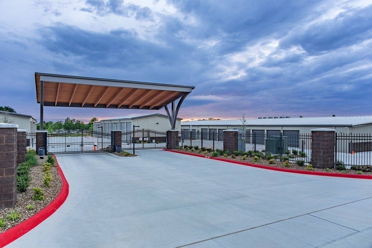 secured units in Lowell, AR