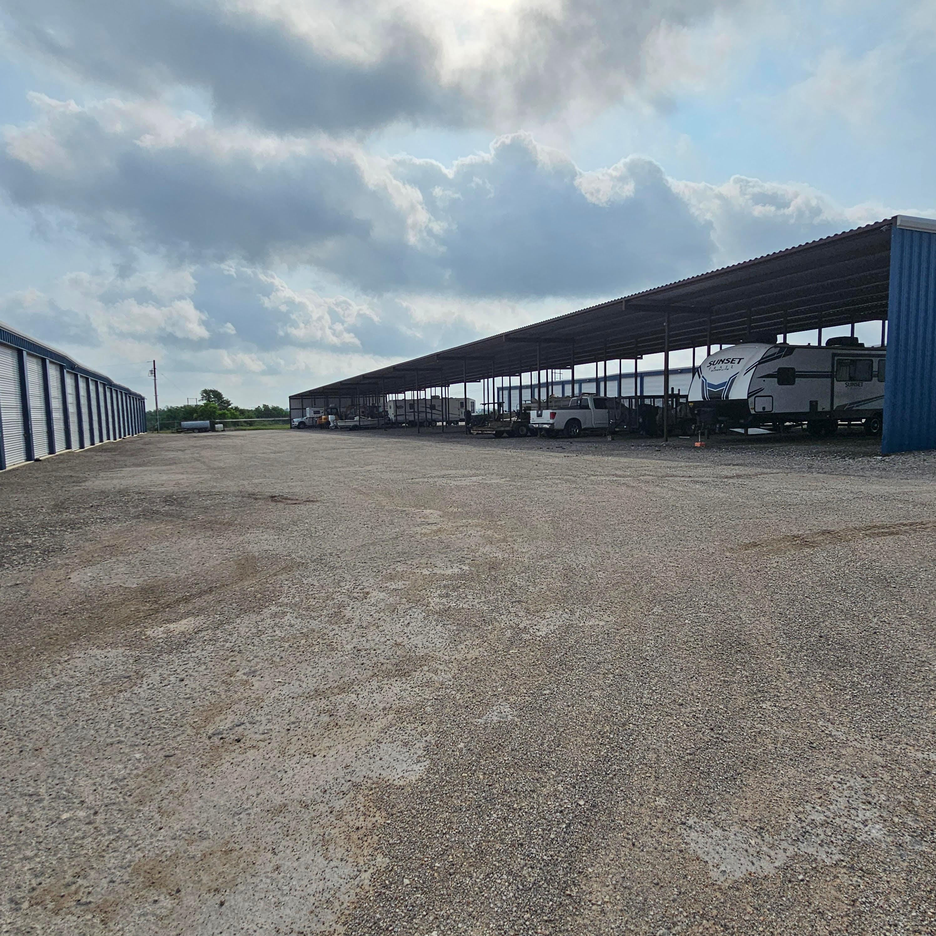 Covered RV/Boat Storage in Jarrell, TX