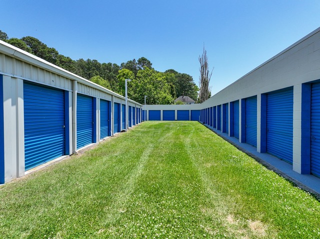 Secure Storage with Drive-up Access in Painter, VA