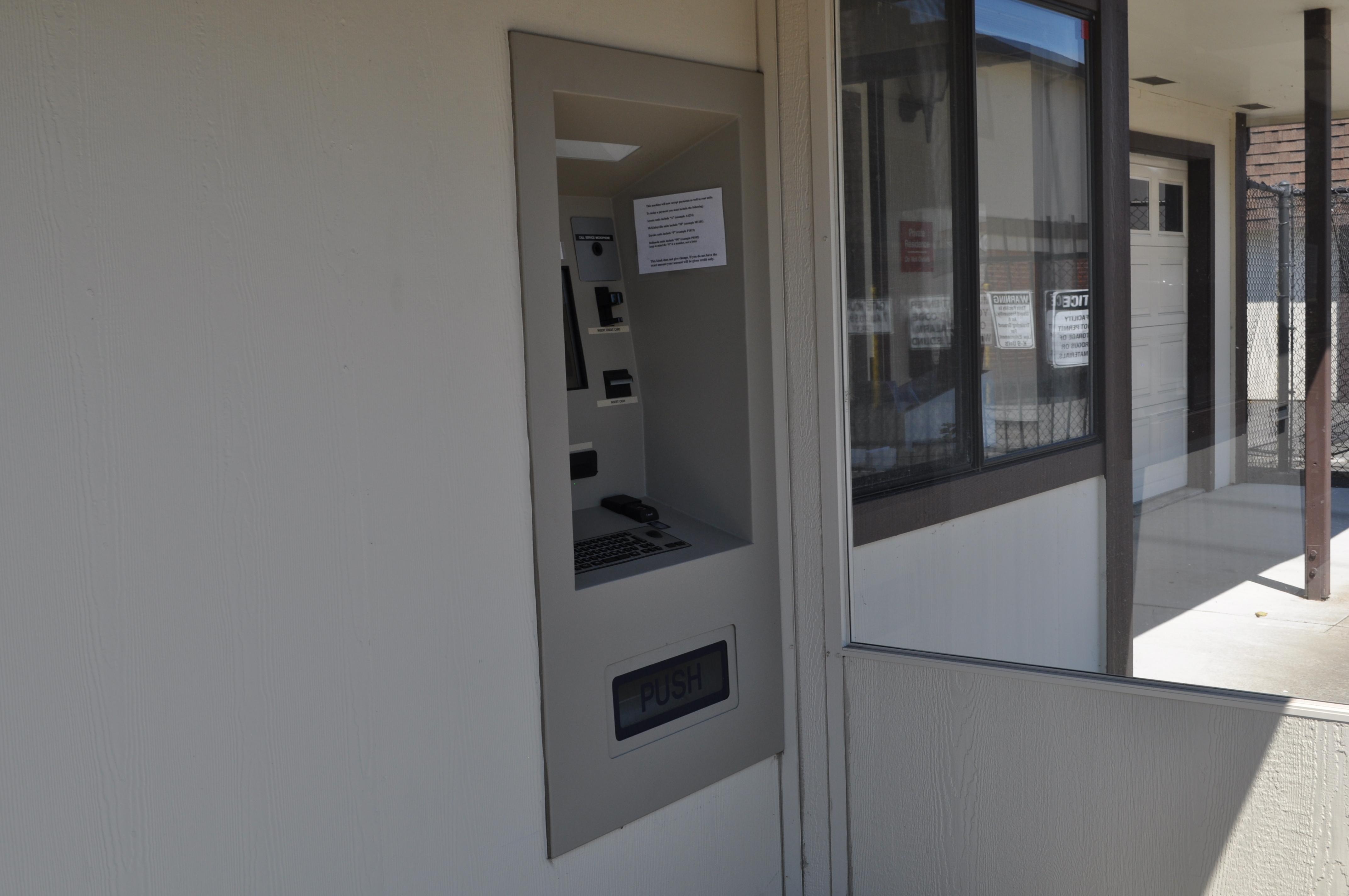 24-Hour Rental Kiosk in Arcata, CA | 180 South F St