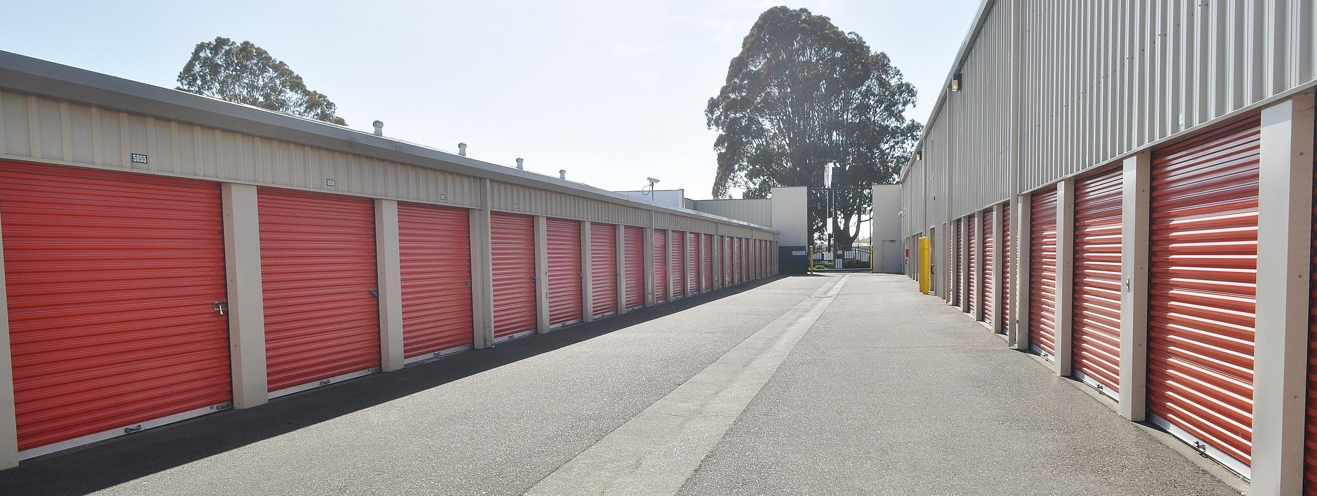Drive-Up Units in Eureka, CA | 4055 Broadway St