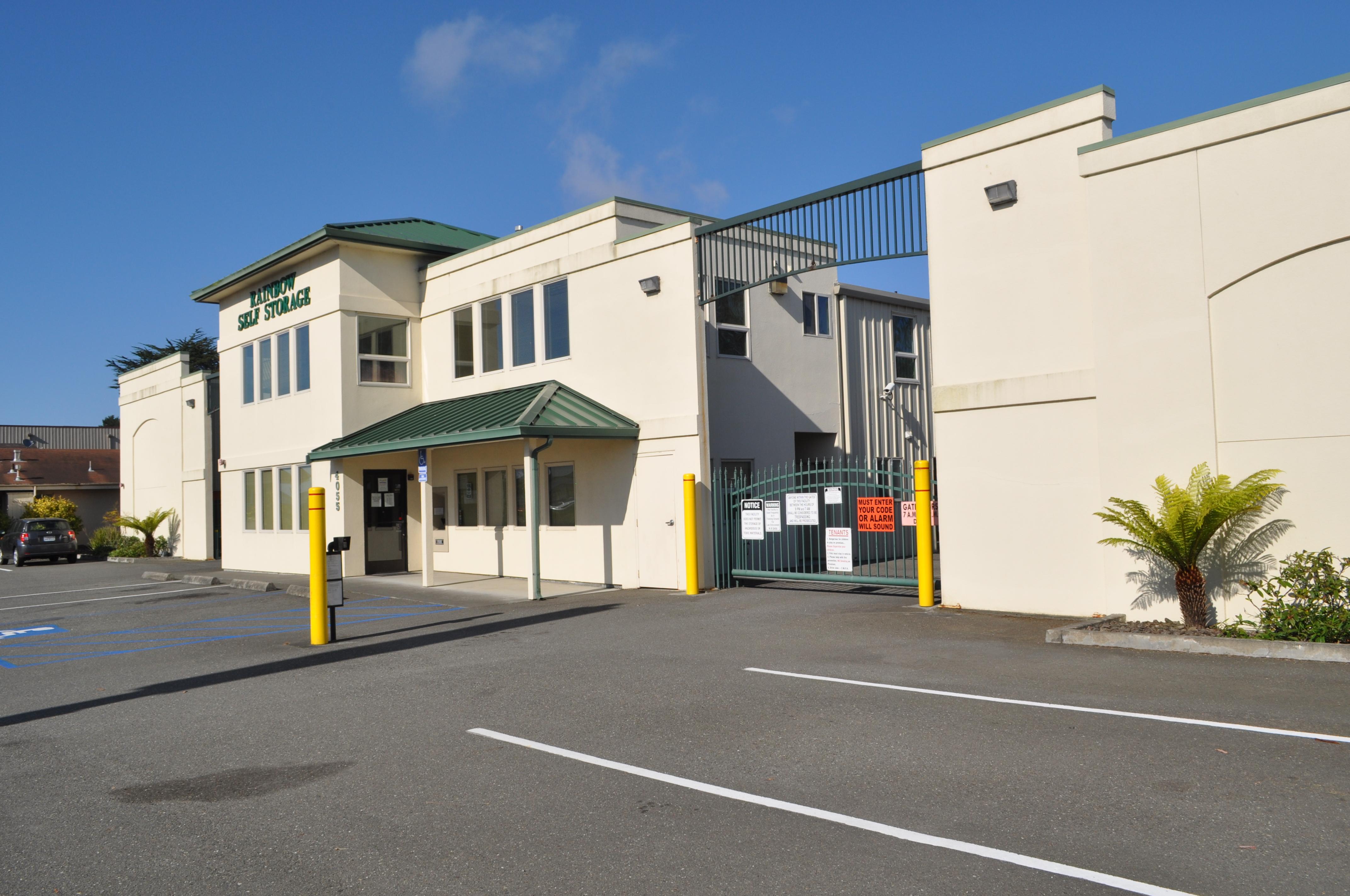 Secure Storage Facility in Eureka, CA | 4055 Broadway St