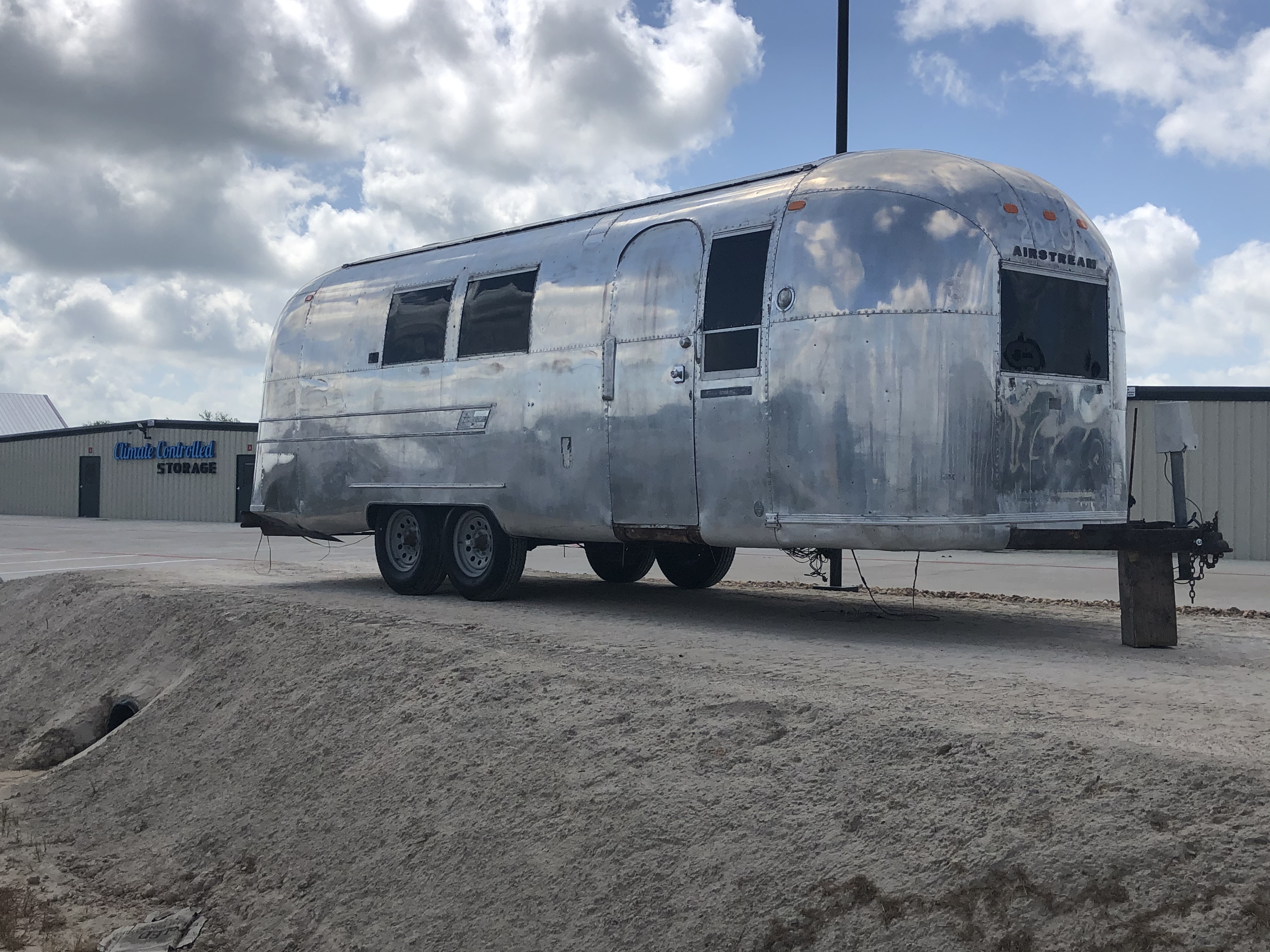 RV Parking in Sealy, TX