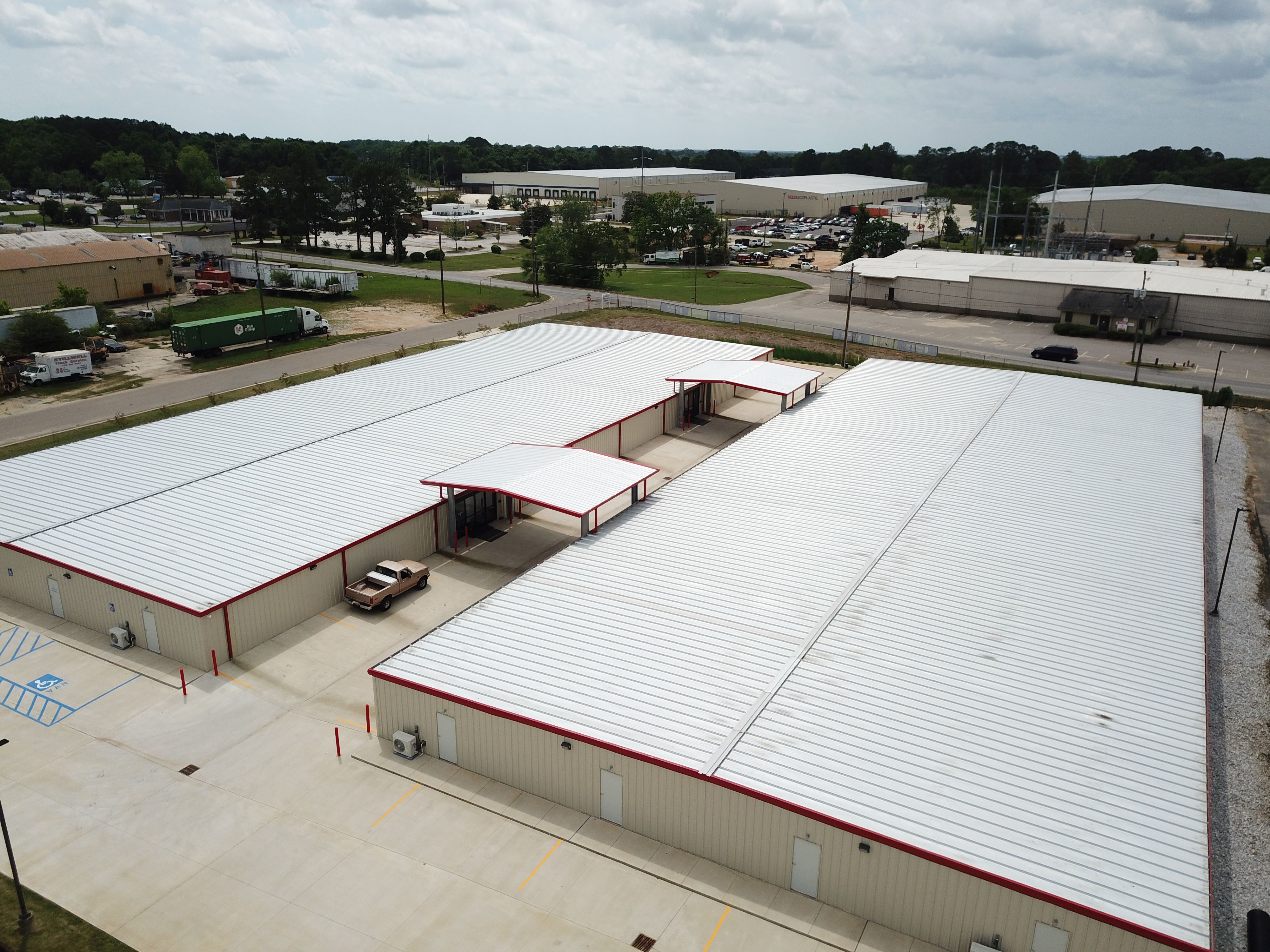 All-weather loading. Climate-controlled comfort. Opelika’s most upgraded storage facility.