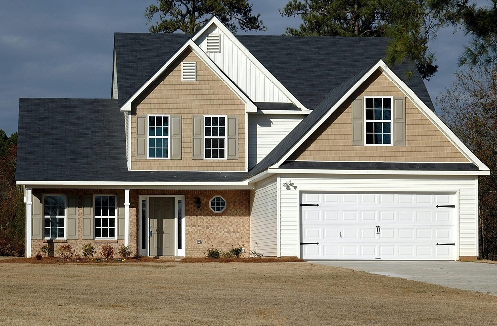 House with a garage
