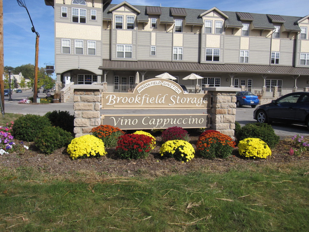 BROOKFIELD SELF STORAGE  2846 N Brookfield Rd Brookfield, WI 53045