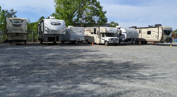 RV & Vehicle Parking at North Star Self Storage