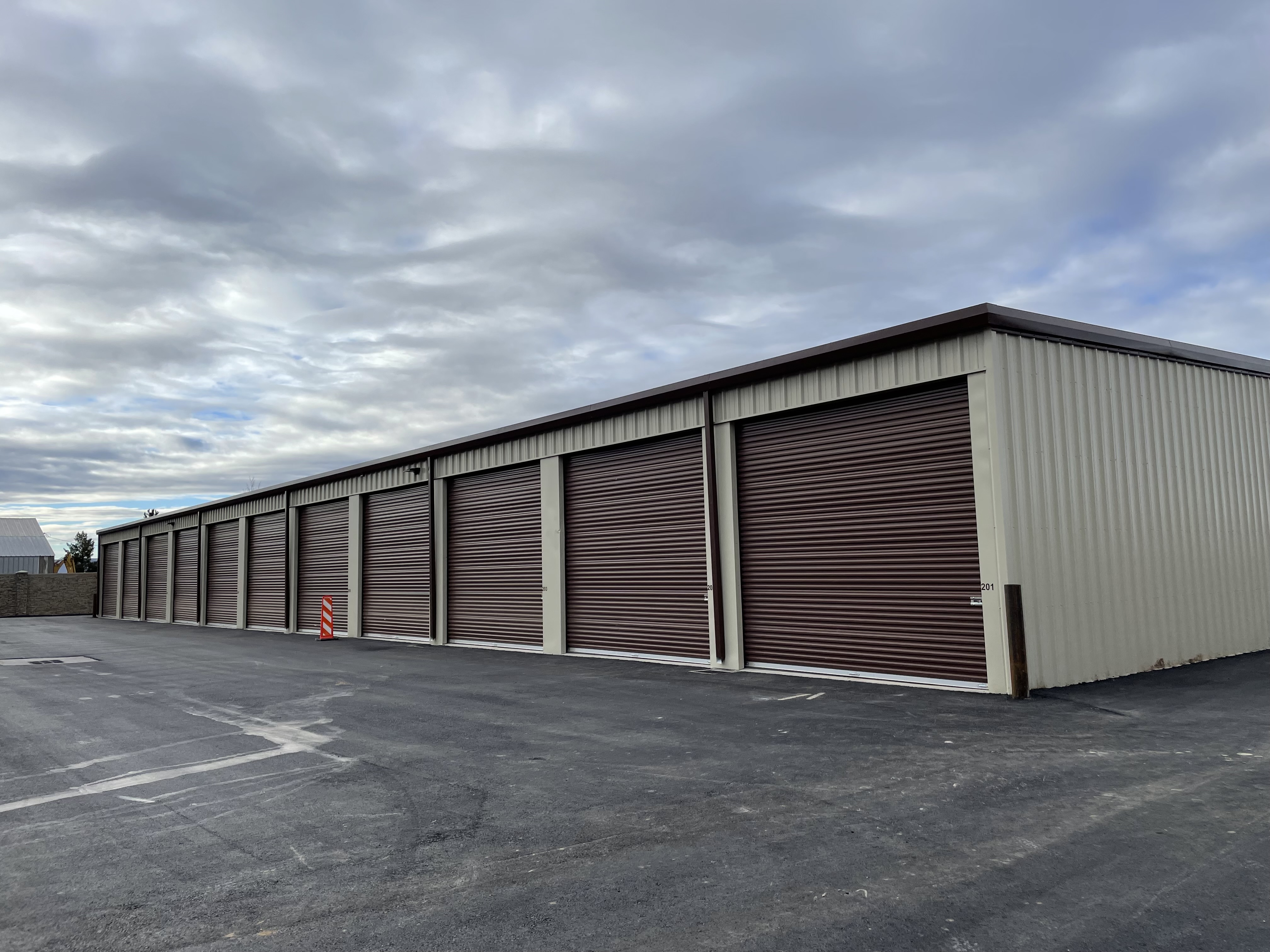 Short Field Landings Storage - Modern, Drive-Up Self Storage Units in Mountain Green, UT