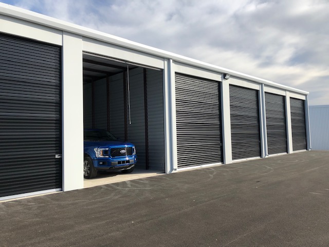 Medium Enclosed Units with F150 - Midwest SuperStorage in Homer Glen, IL