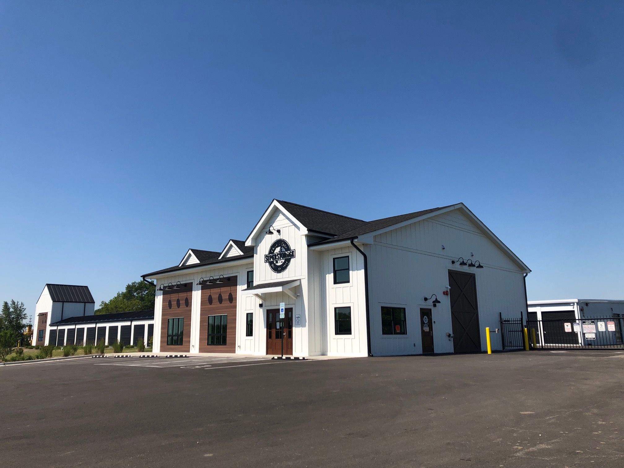 Office Building - Midwest SuperStorage in Homer Glen, IL