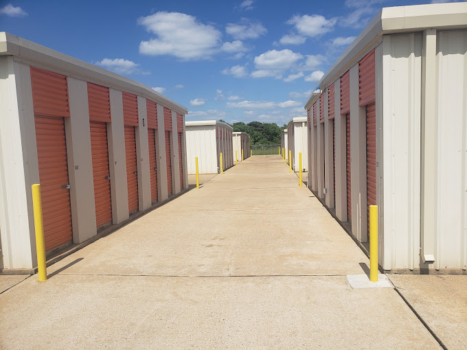 Vehicle & Self Storage in Bay City, TX | Express Self-Storage