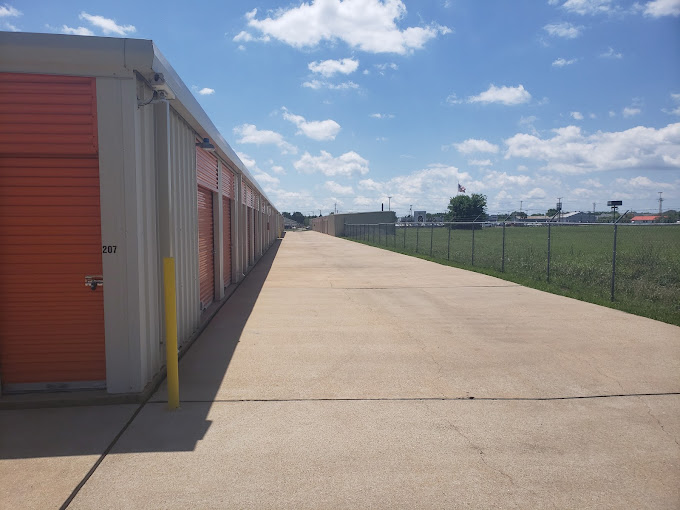 Vehicle & Self Storage in Bay City, TX | Express Self-Storage