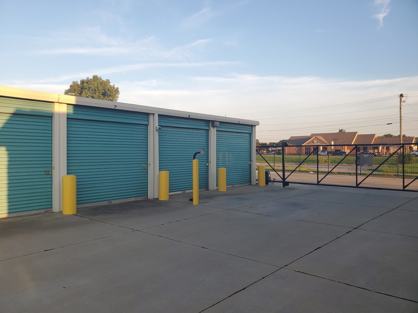 Storage Master at 3922 Bell Road, Newburgh, IN 47630