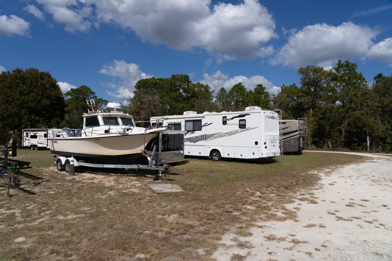 24-Hour Parking in Homosassa, FL