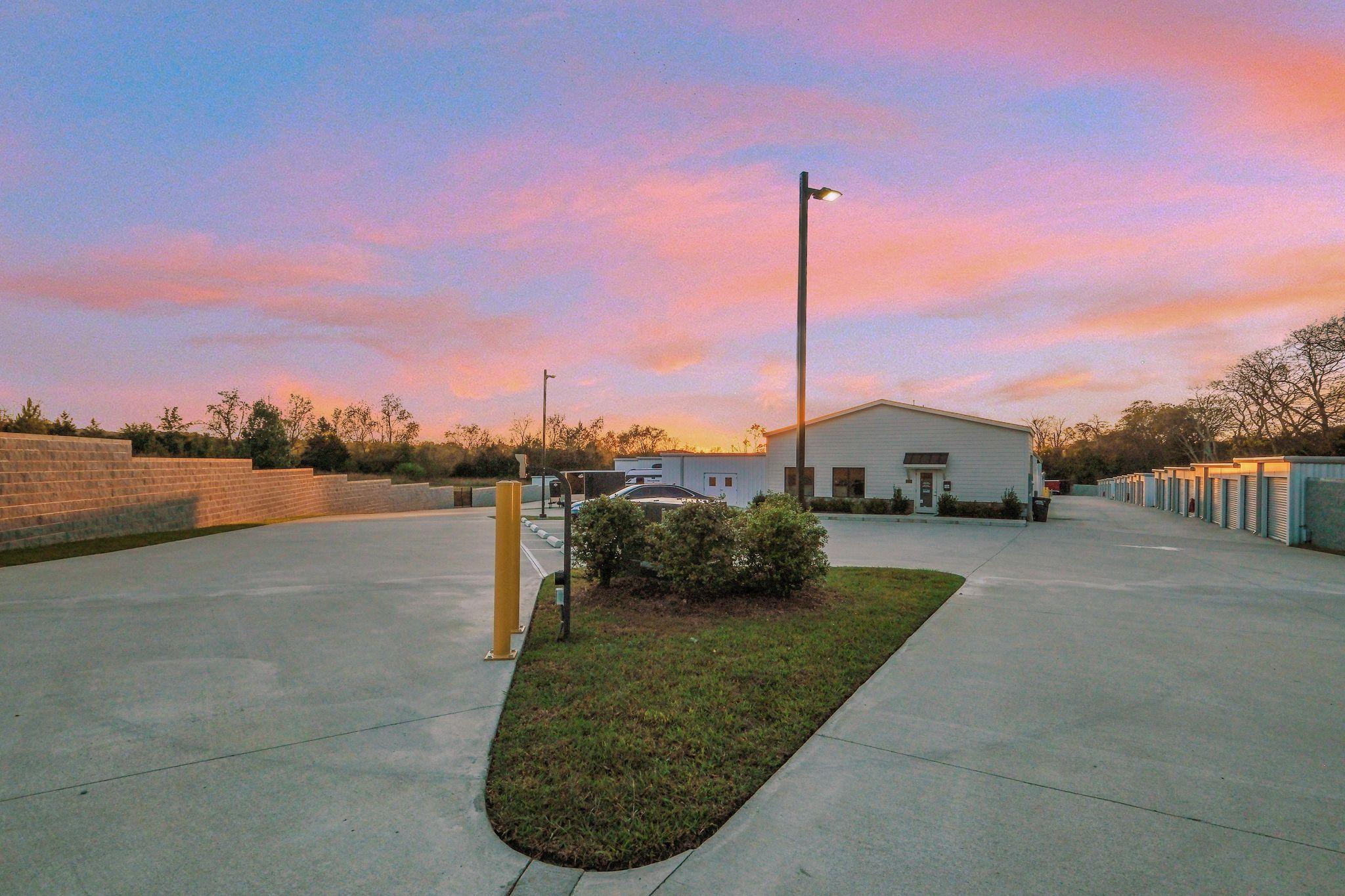 Four Season Storage of Arrington 8089 Horton Highway  Arrington TN 37014