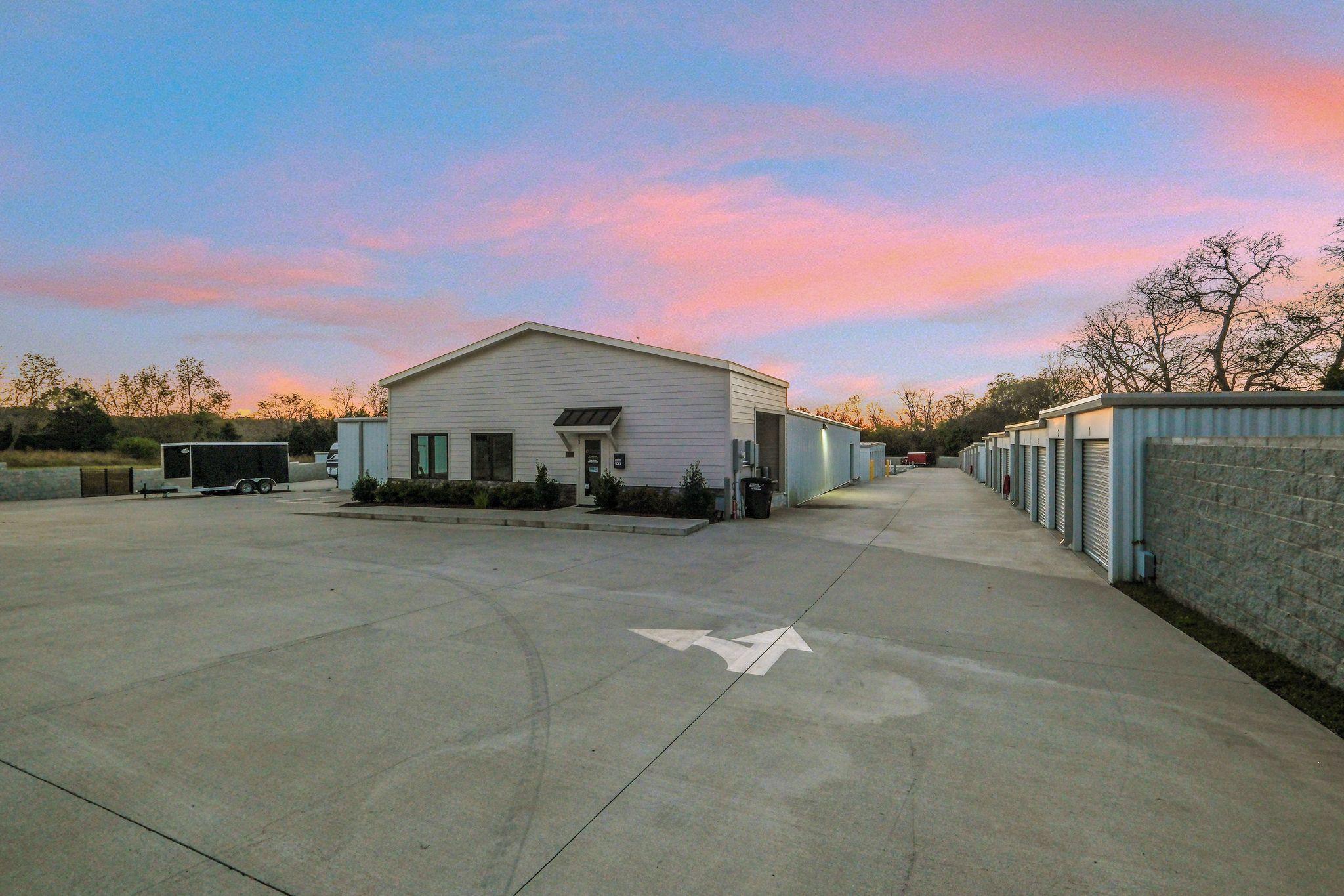 Four Season Storage of Arrington 8089 Horton Highway  Arrington TN 37014