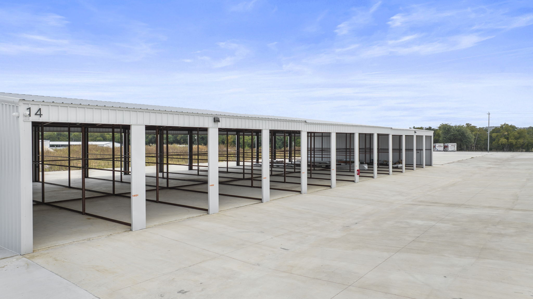 Large Boat and RV Units for that priced possession