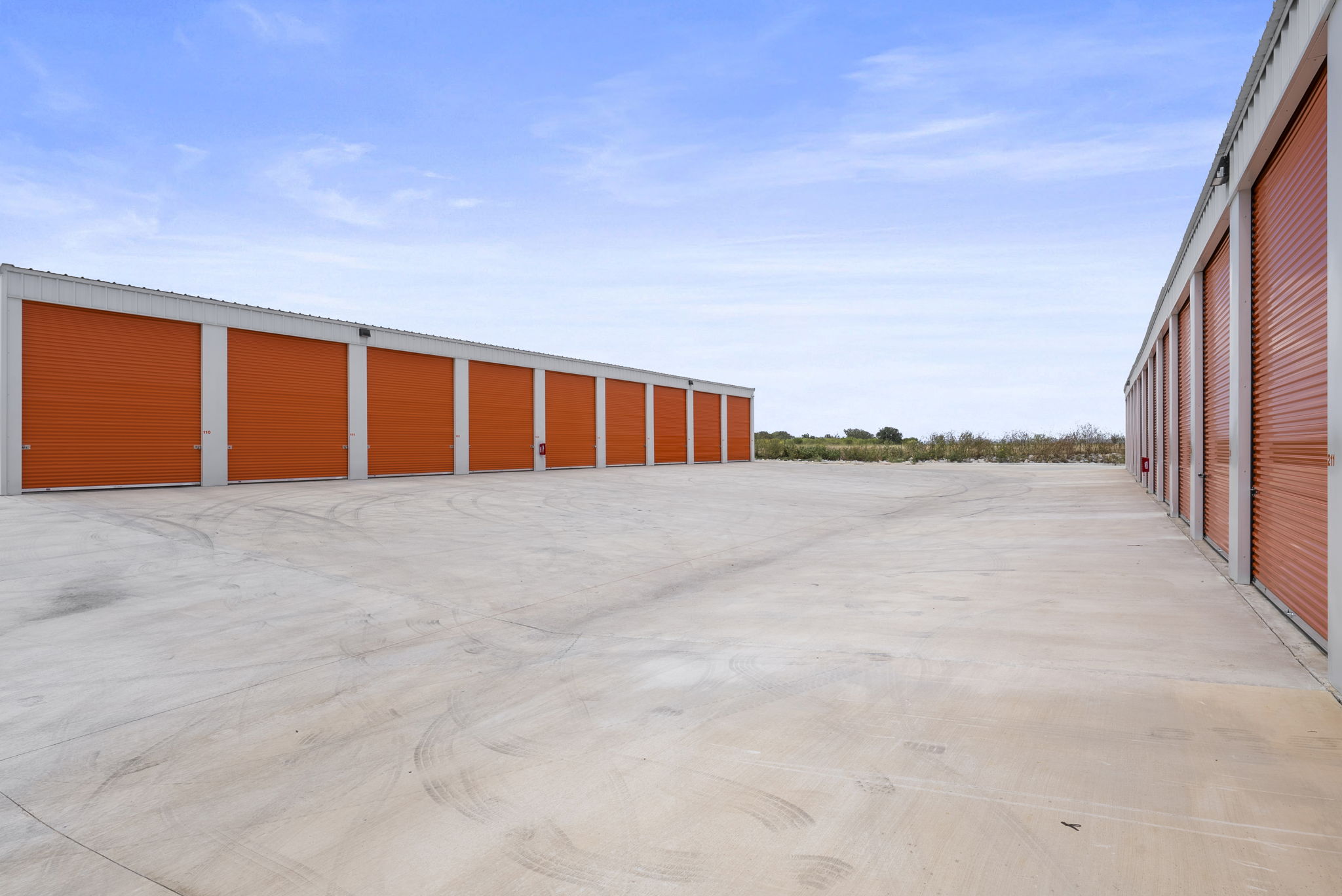 Large Storage Driveways in Spicewood, TX