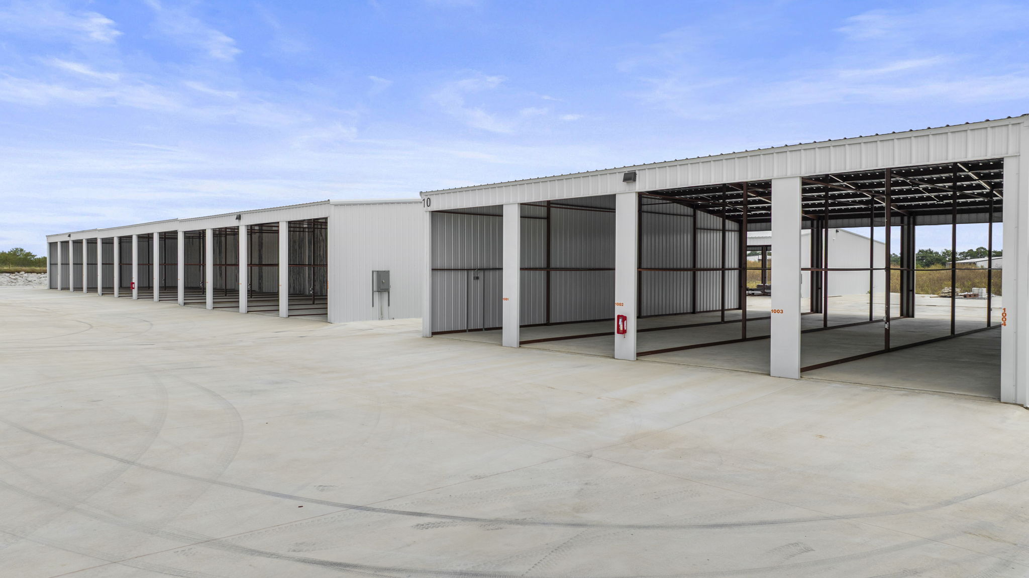 Drive-Through RV Storage Unit in Spicewood, TX