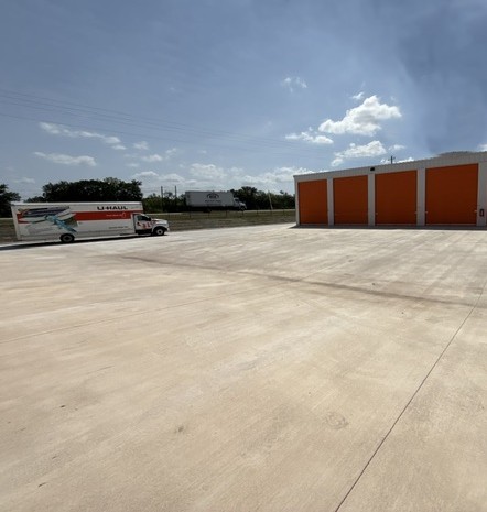 Truck Rentals in Spicewood, TX