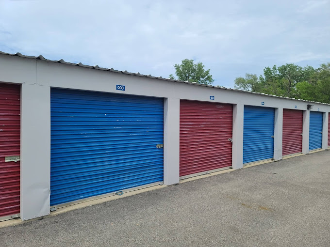 Lake County Storage Units in Lake Park, Round Lake Beach, Waukegan, Antioch, IL