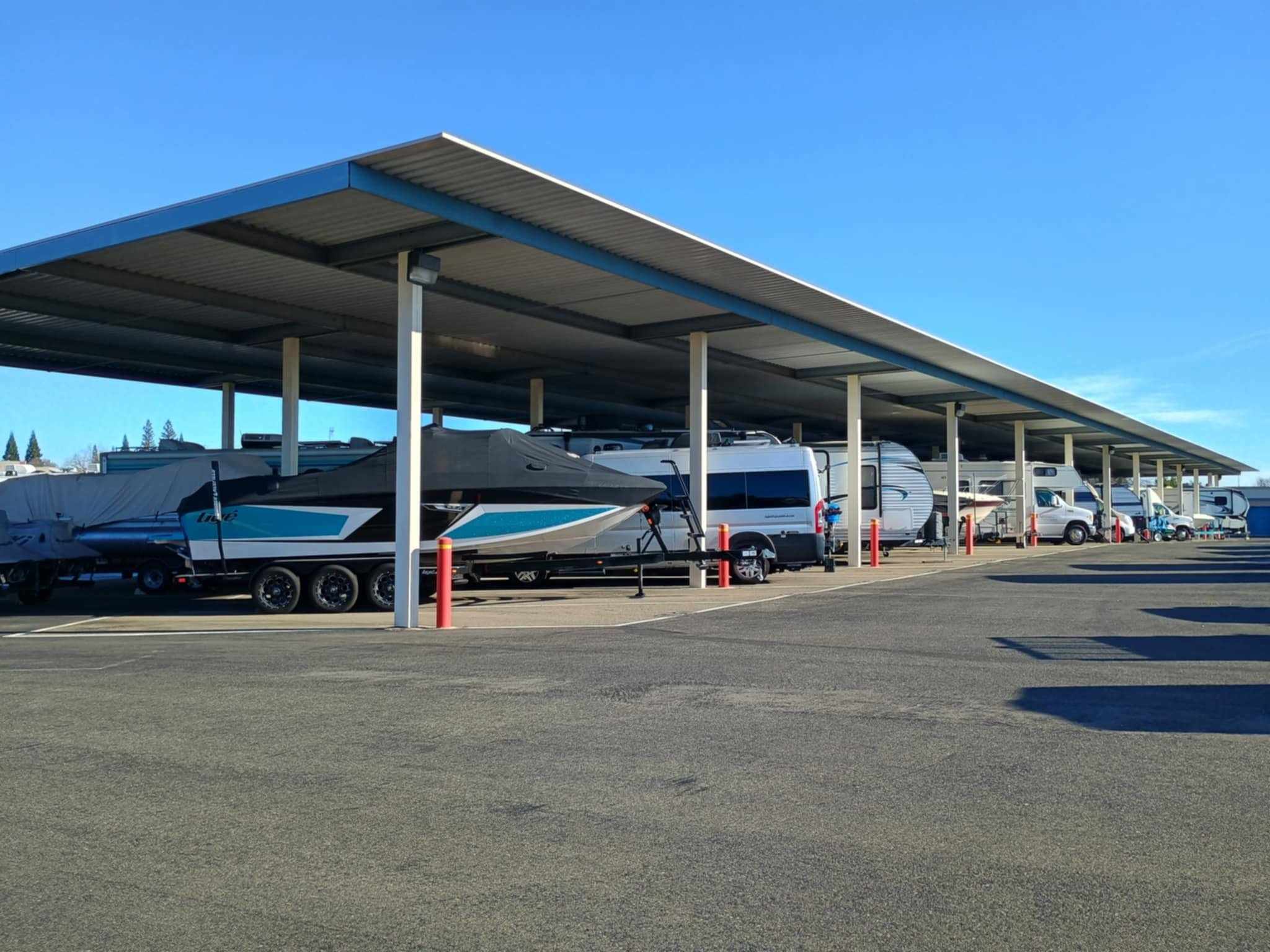 Blue Oaks Self Storage at 1450 Blue Oaks Blvd Roseville, CA 95747