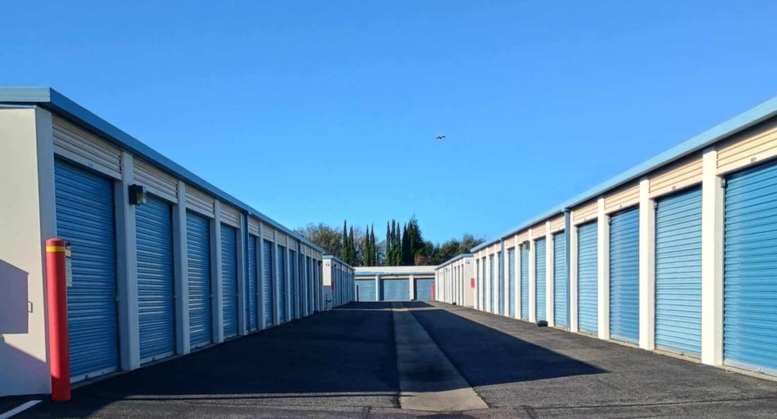 Blue Oaks Self Storage at 1450 Blue Oaks Blvd Roseville, CA 95747