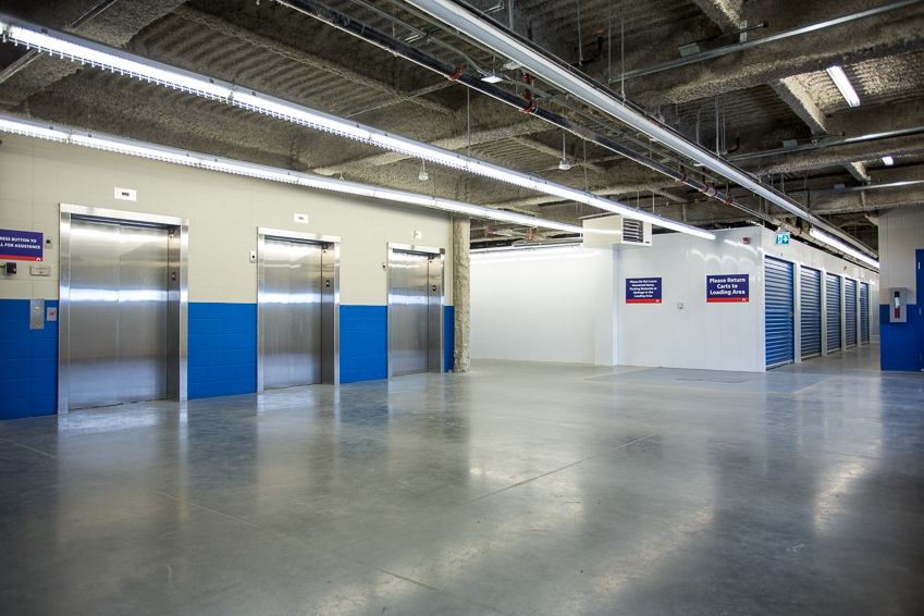 Calgary – Sunridge  2883 Sunridge Way NE Calgary, AB T1Y 7K7