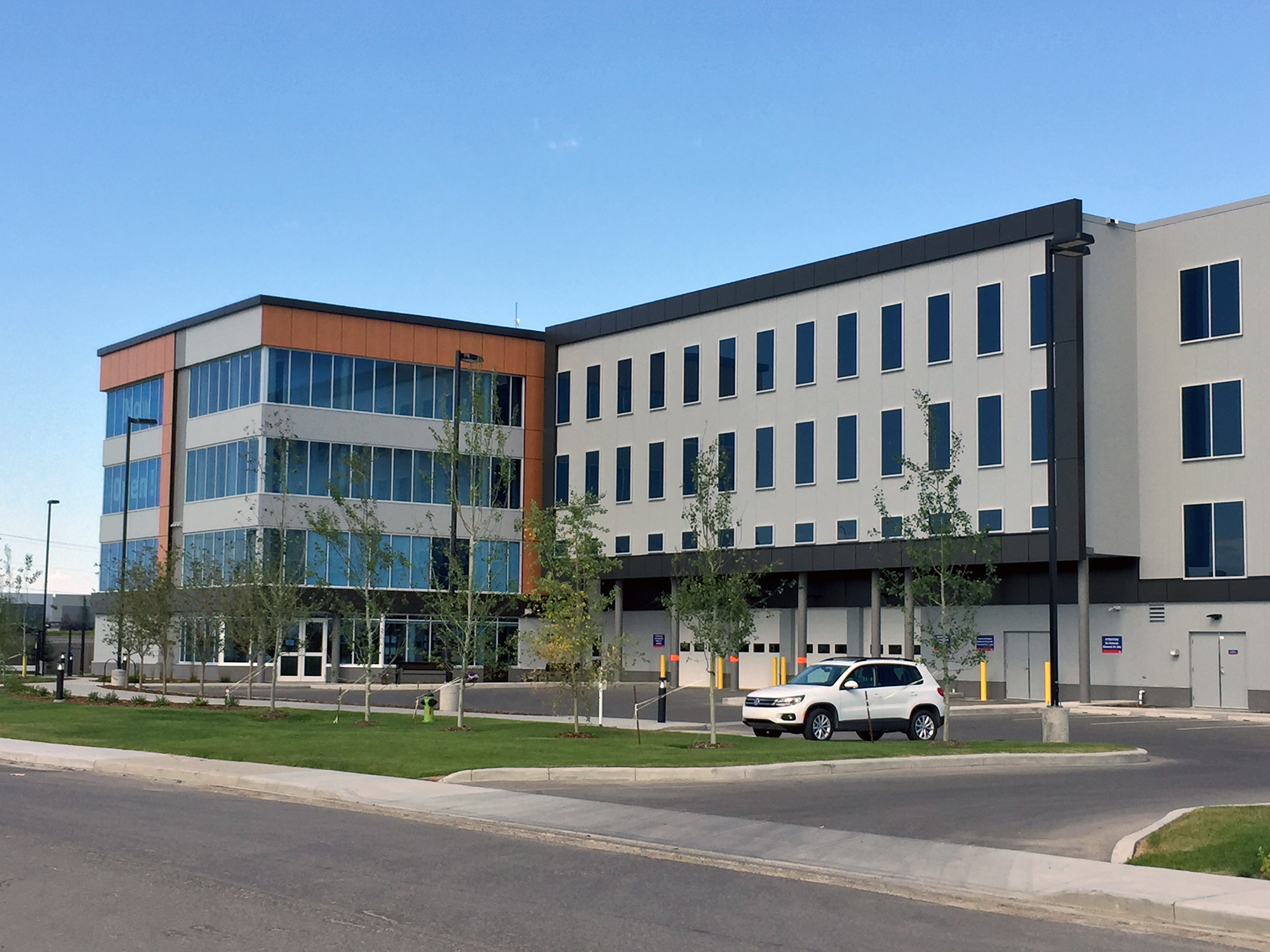 Calgary – Country Hills  11142 15 Street Northeast Calgary, AB T3K 0Z5