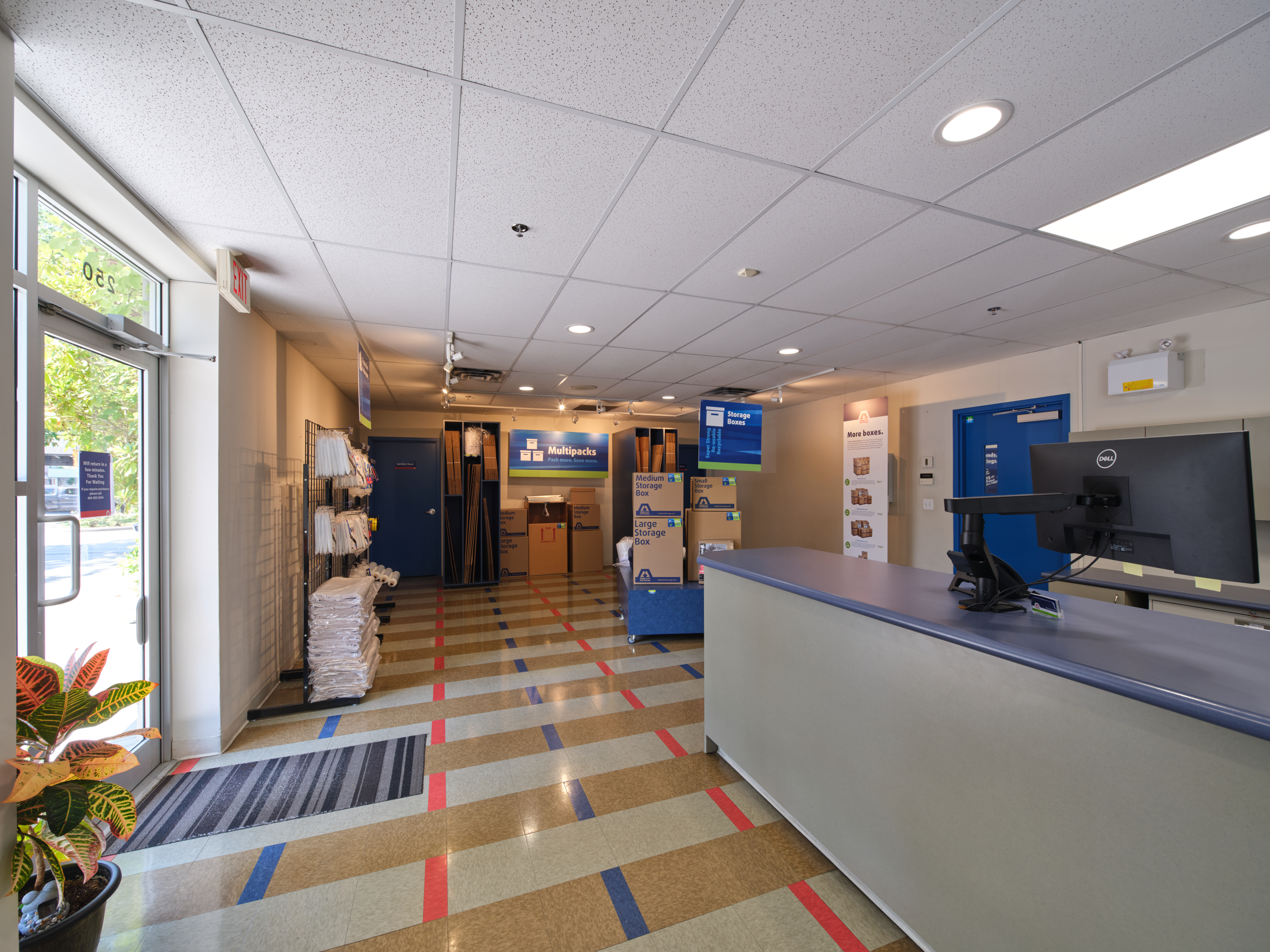 West Vancouver  250 Taylor Way West Vancouver, BC V7T 2Z4