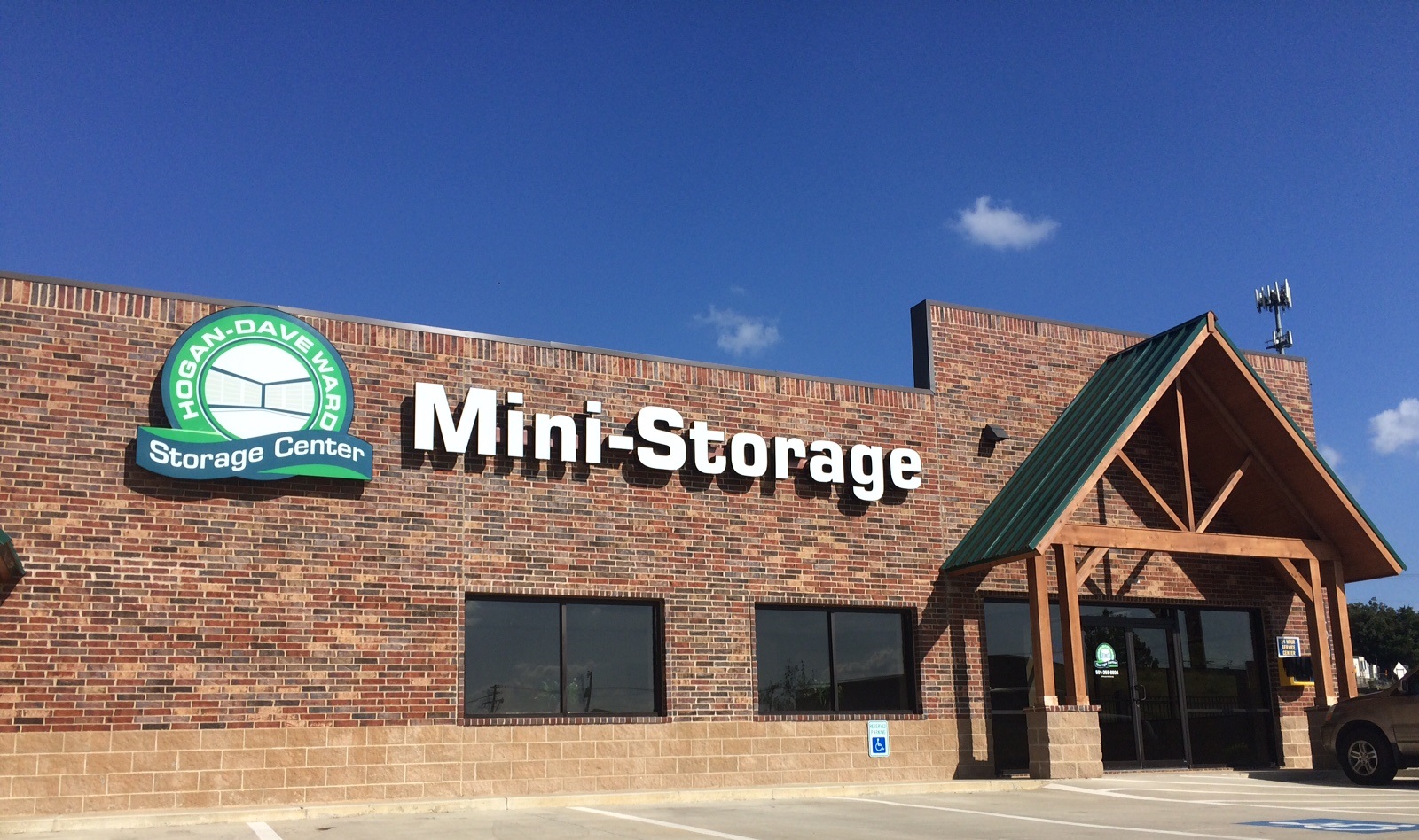 Hogan-Dave Ward Storage Center in Conway, AR