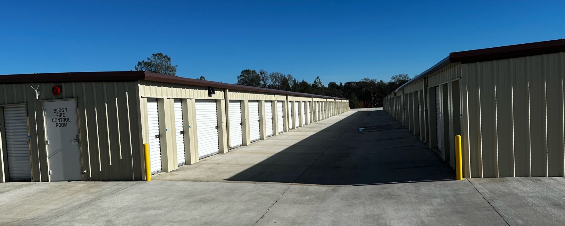 Leave It To Us Storage - Camerson Park CA 95682