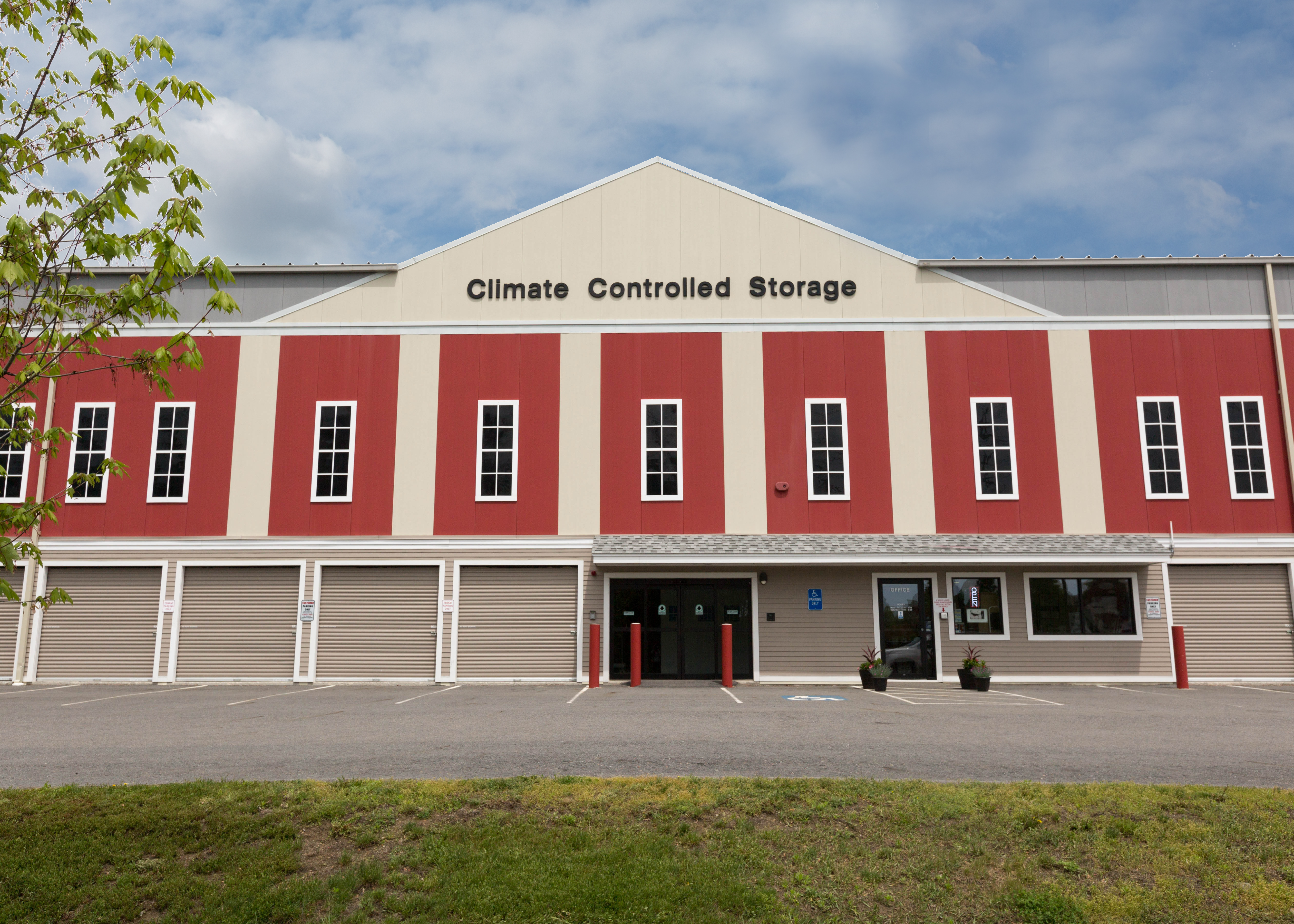 Climate-Controlled Storage in Littleton, MA