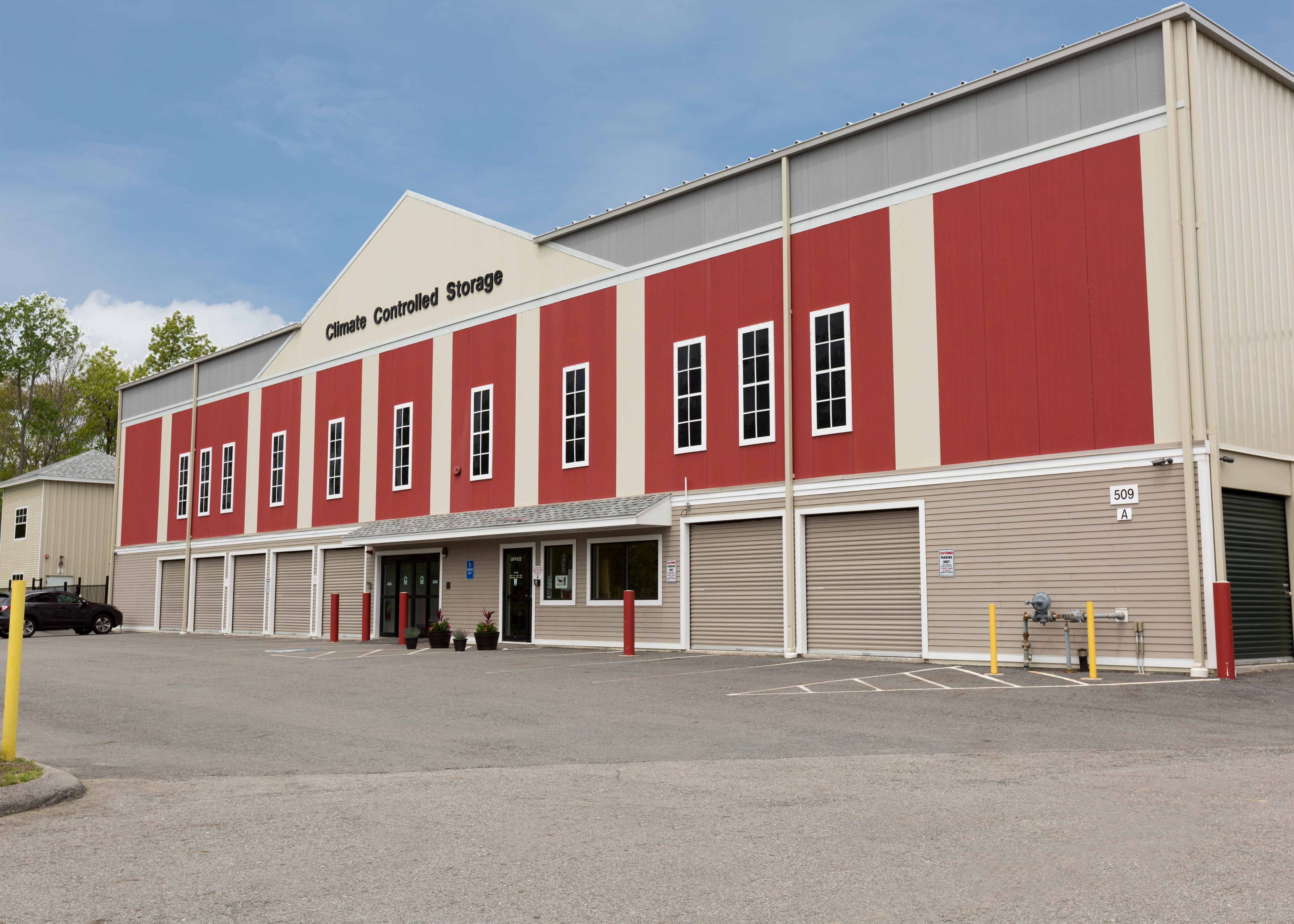 Drive-Up Units in Littleton, MA