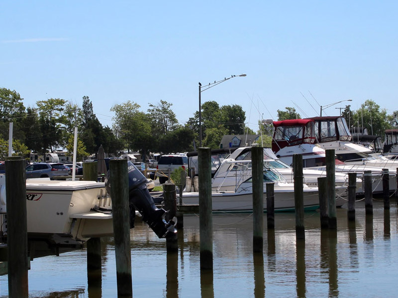 Breezy Point Resort Marina 5230 Breezy Point Road Chesapeake Beach, MD 20732 Breezy Point Resort Marina 5230 Breezy Point Road Chesapeake Beach, MD 20732