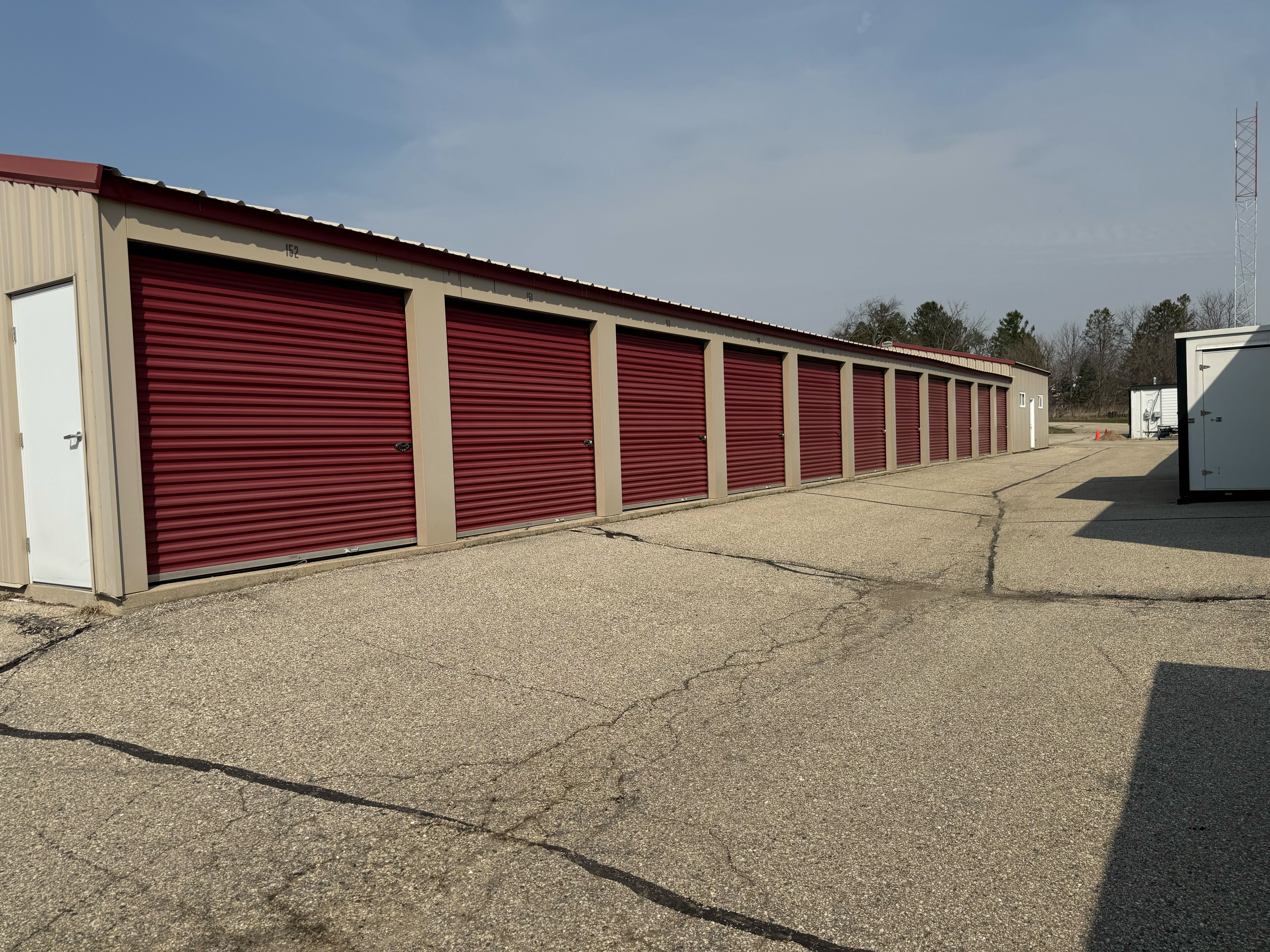 Large Drive-Up Units in Lake Geneva, WI | N3445 Como Rd