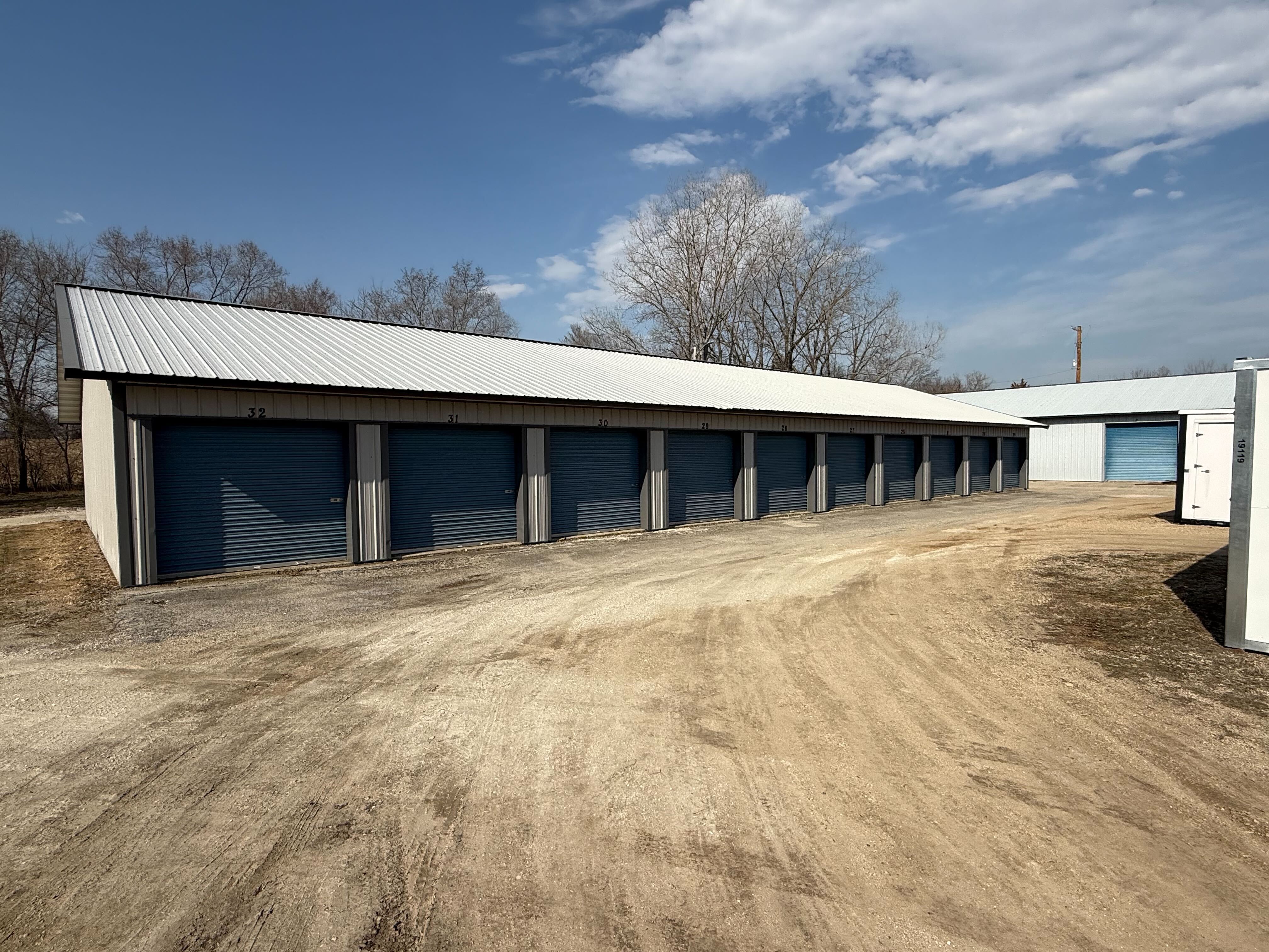 Large Drive-Up Units in Twin Lakes, WI | 1032 Lance Dr