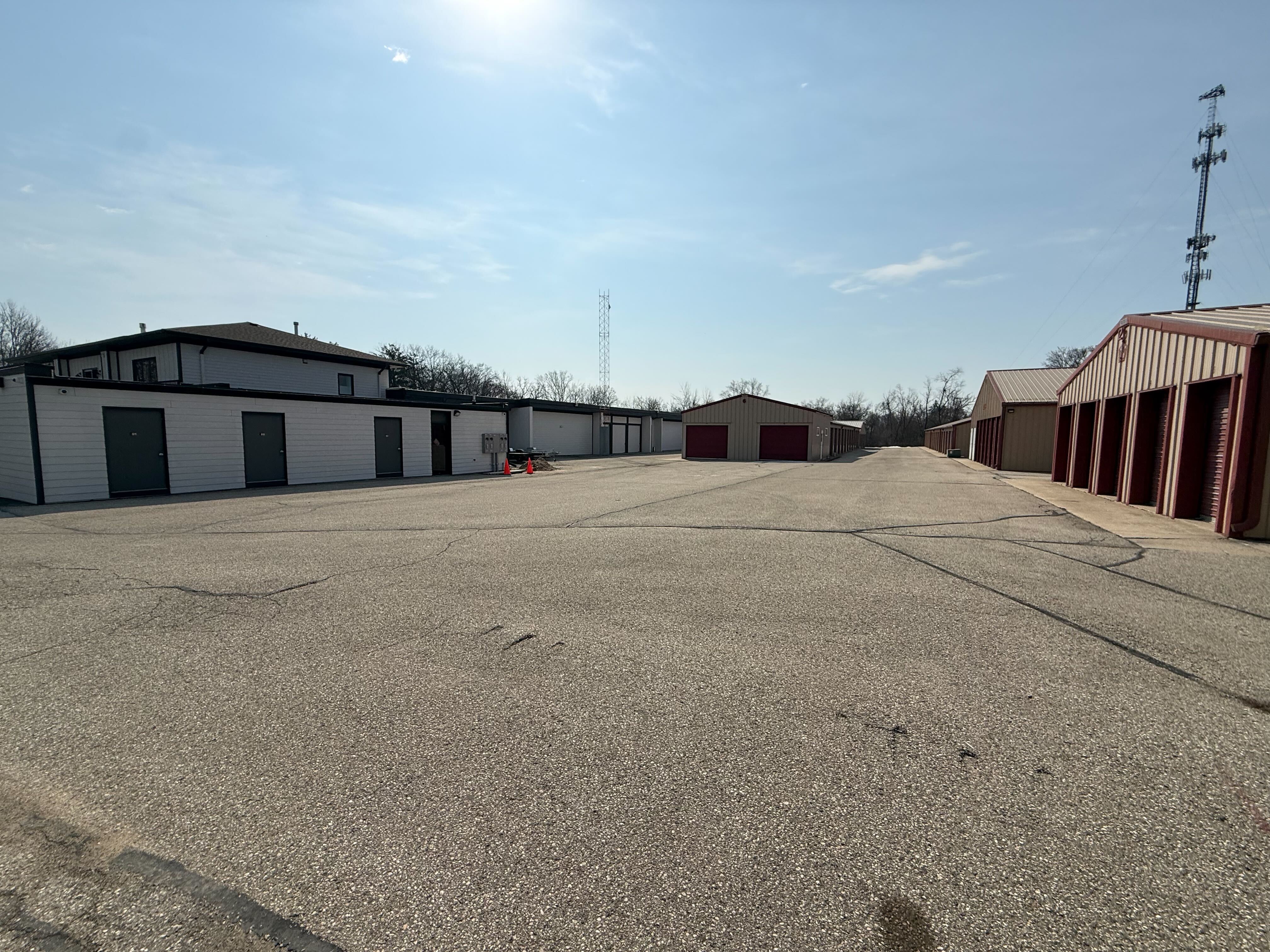 Large Storage Driveways in Lake Geneva, WI | N3445 Como Rd