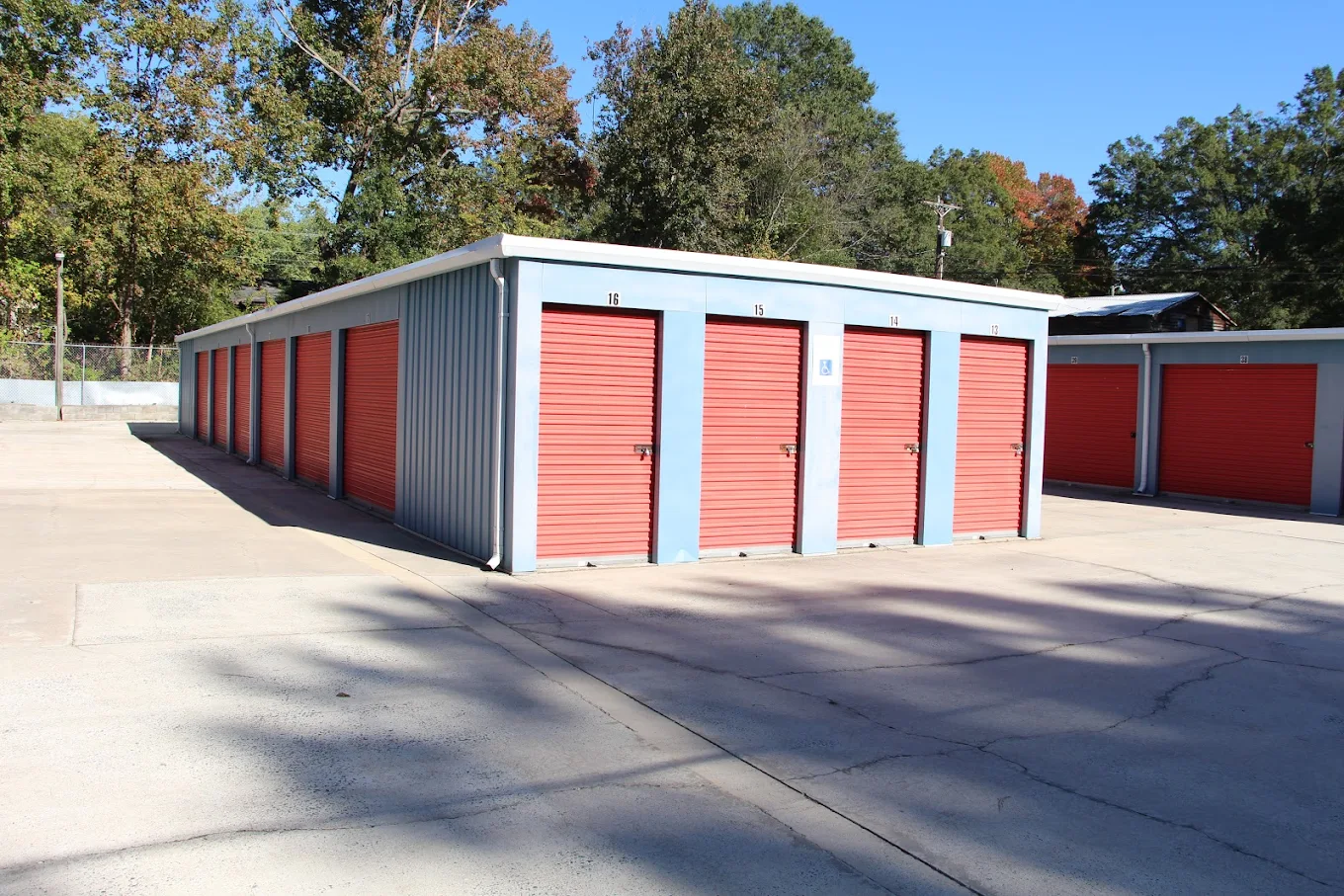 Kannapolis Self Storage - Lakeview 819 Lakeview Street Kannapolis, NC 28083