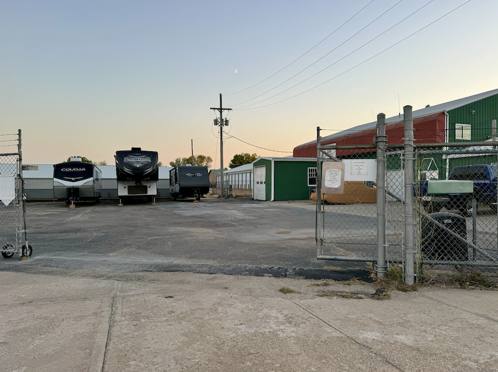 fenced and gated self storage bellevue ne