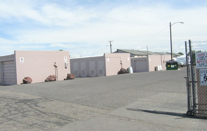 Hutton Plaza Self Storage in Farmington, NM