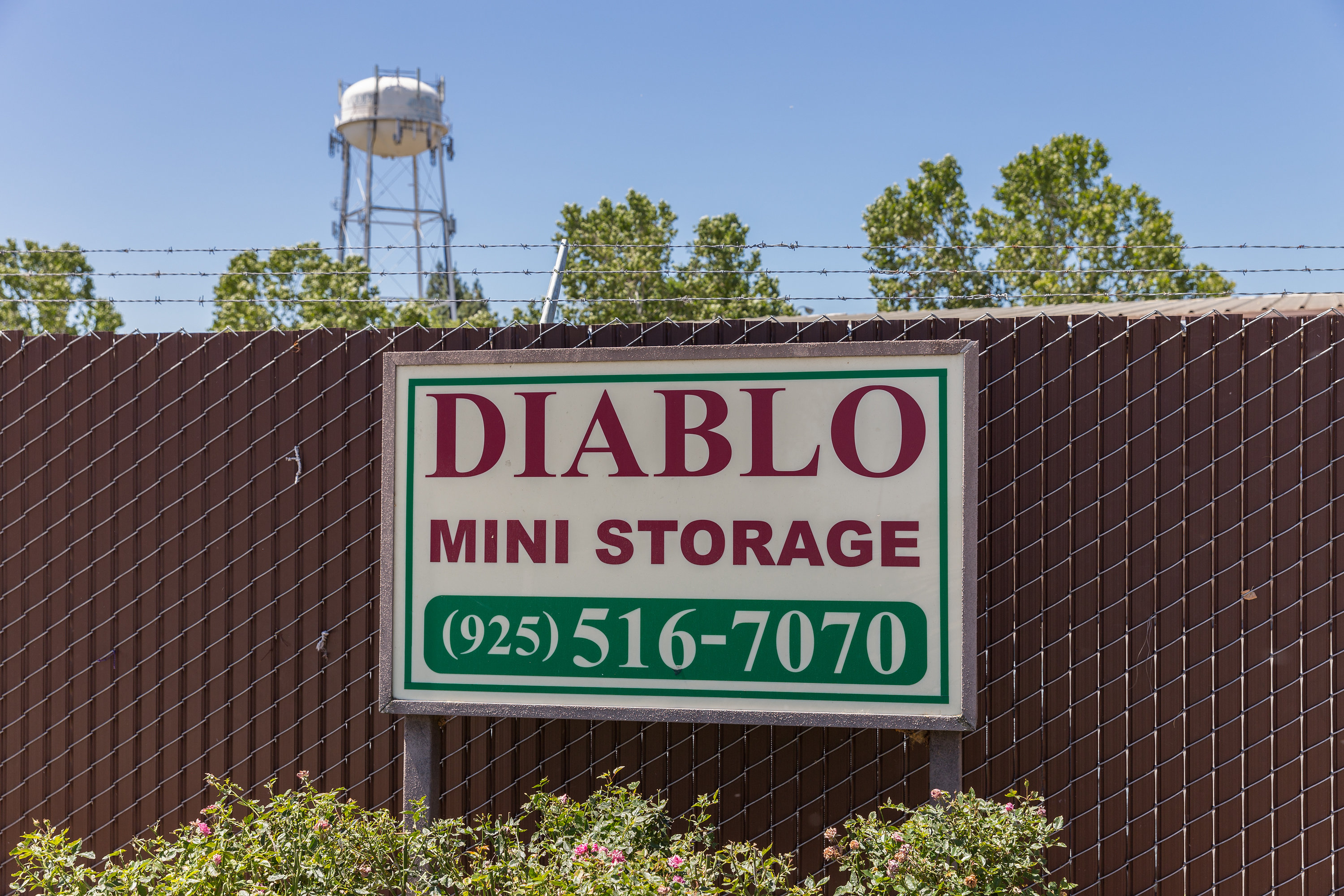 Diablo Mini Storage Sign | Brentwood, CA