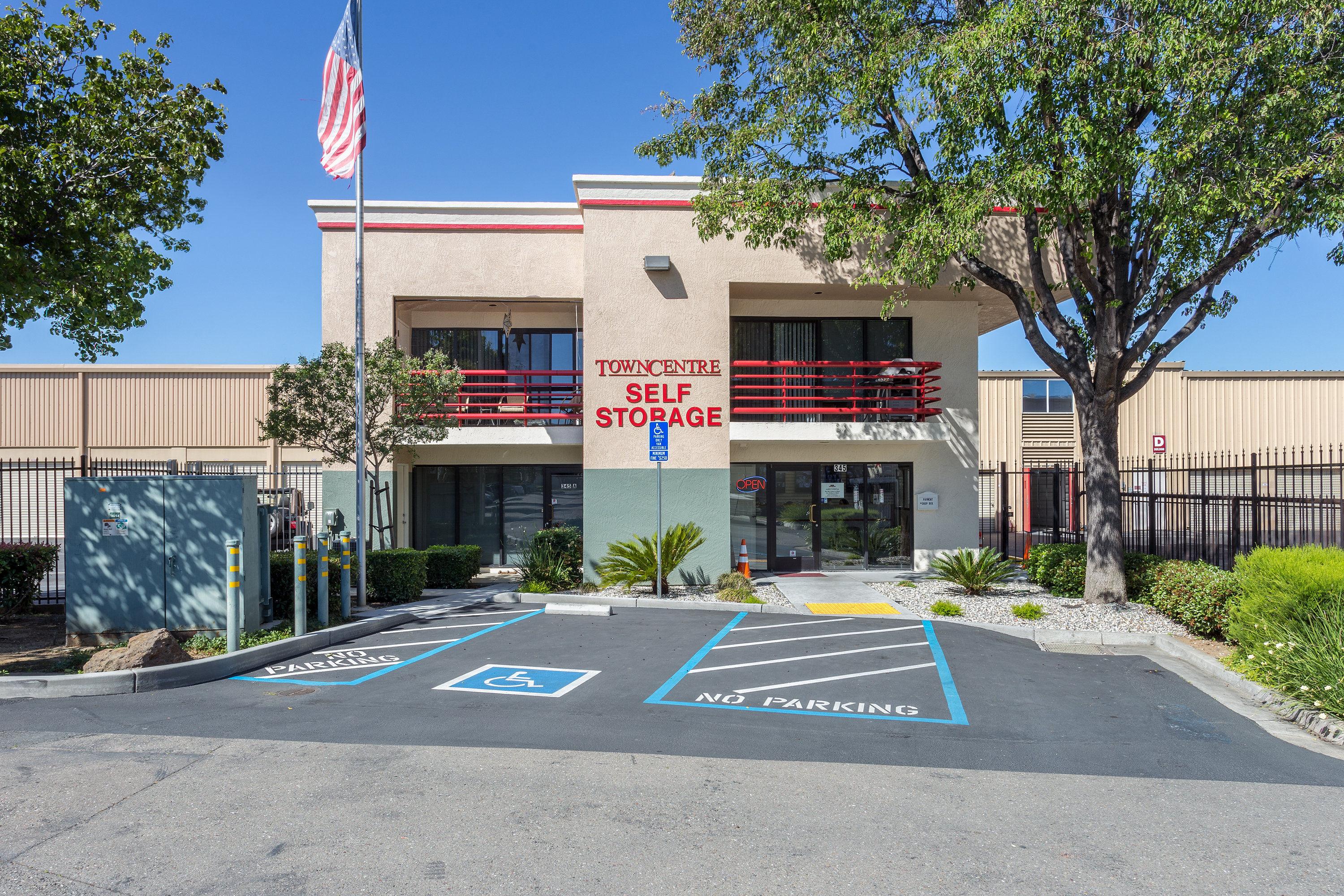 Towncentre Self Storage in Brentwood, CA